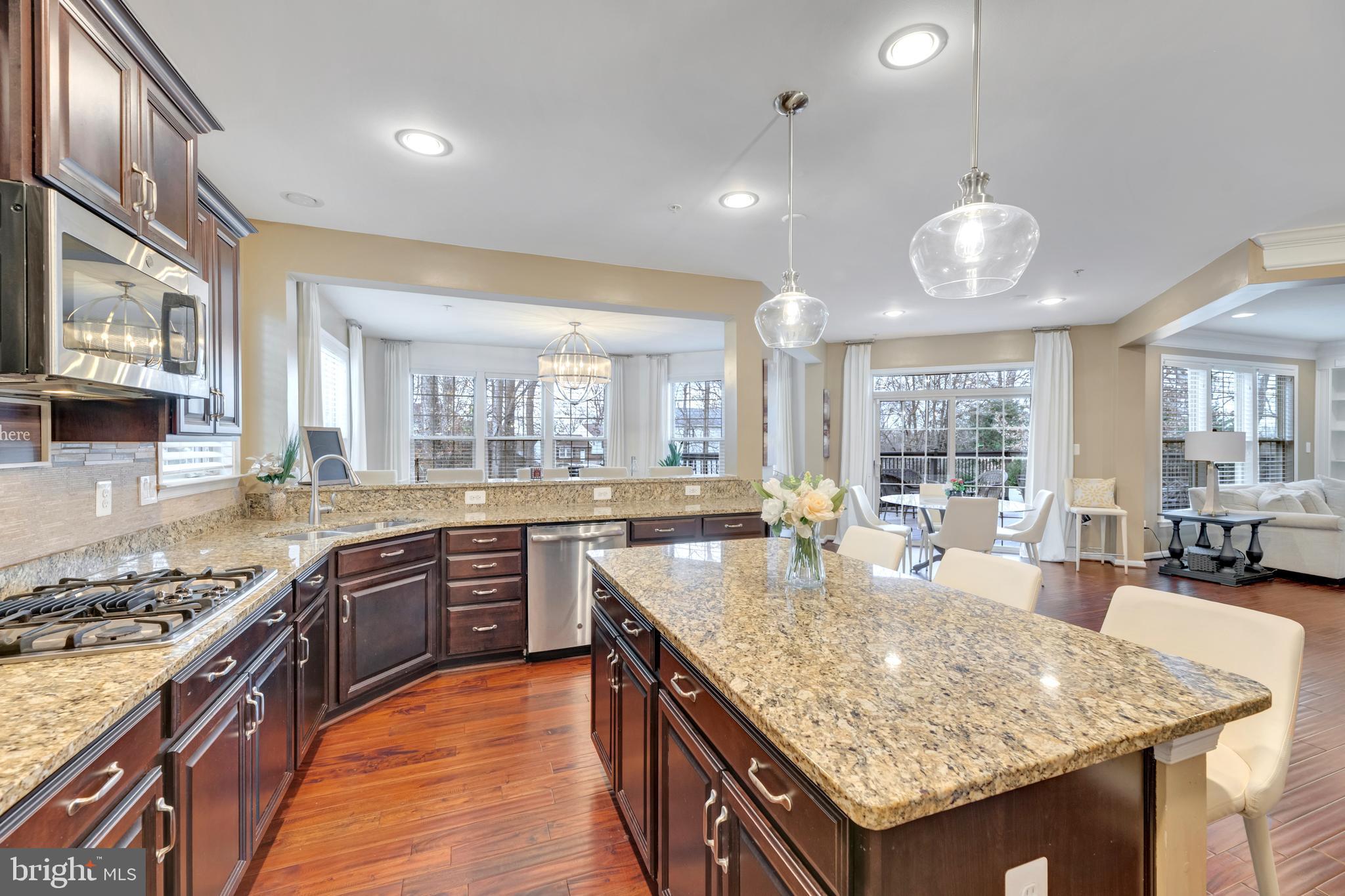 WOODMORE TOWNE CENTRE - Residential