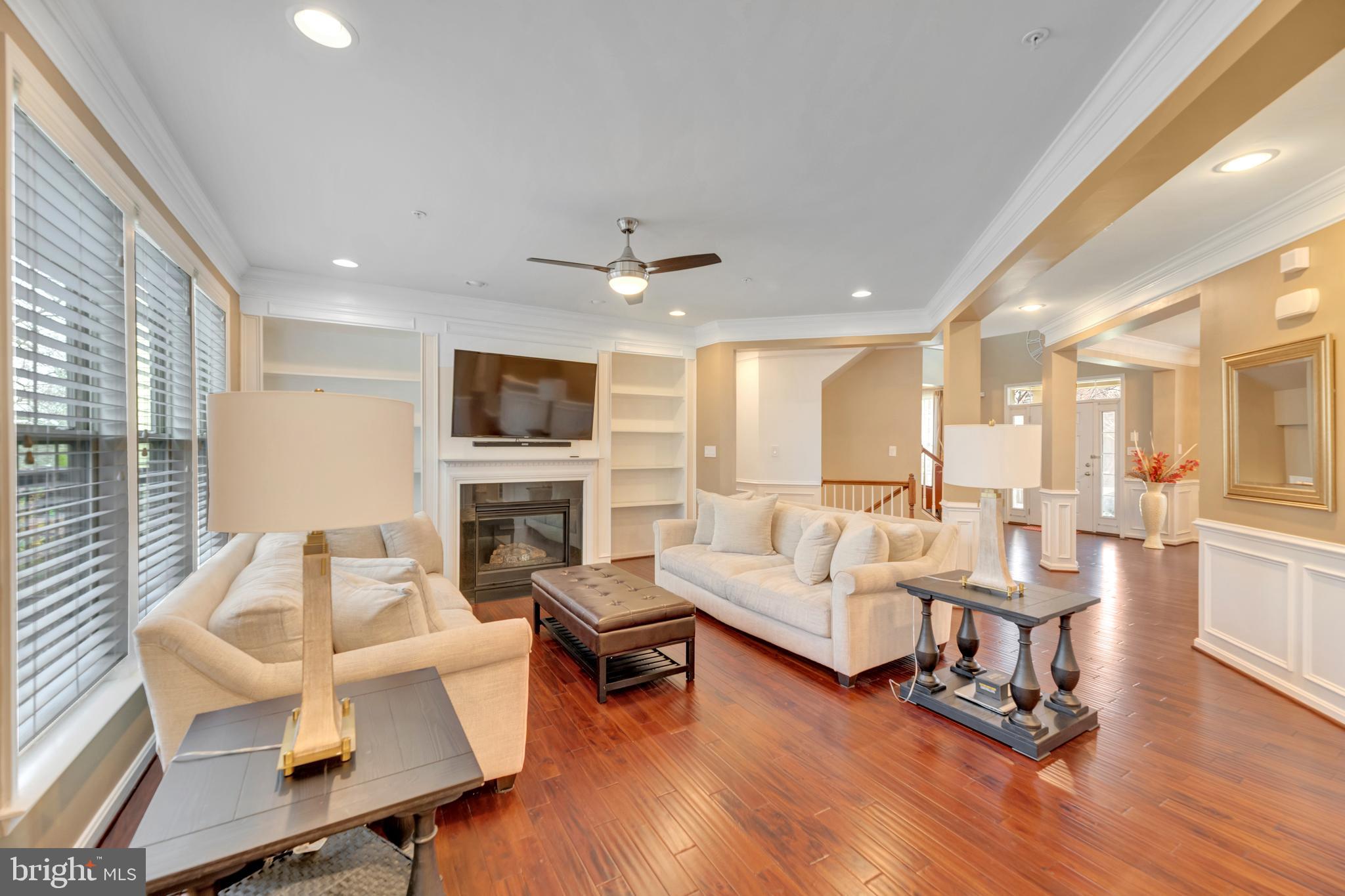 WOODMORE TOWNE CENTRE - Residential