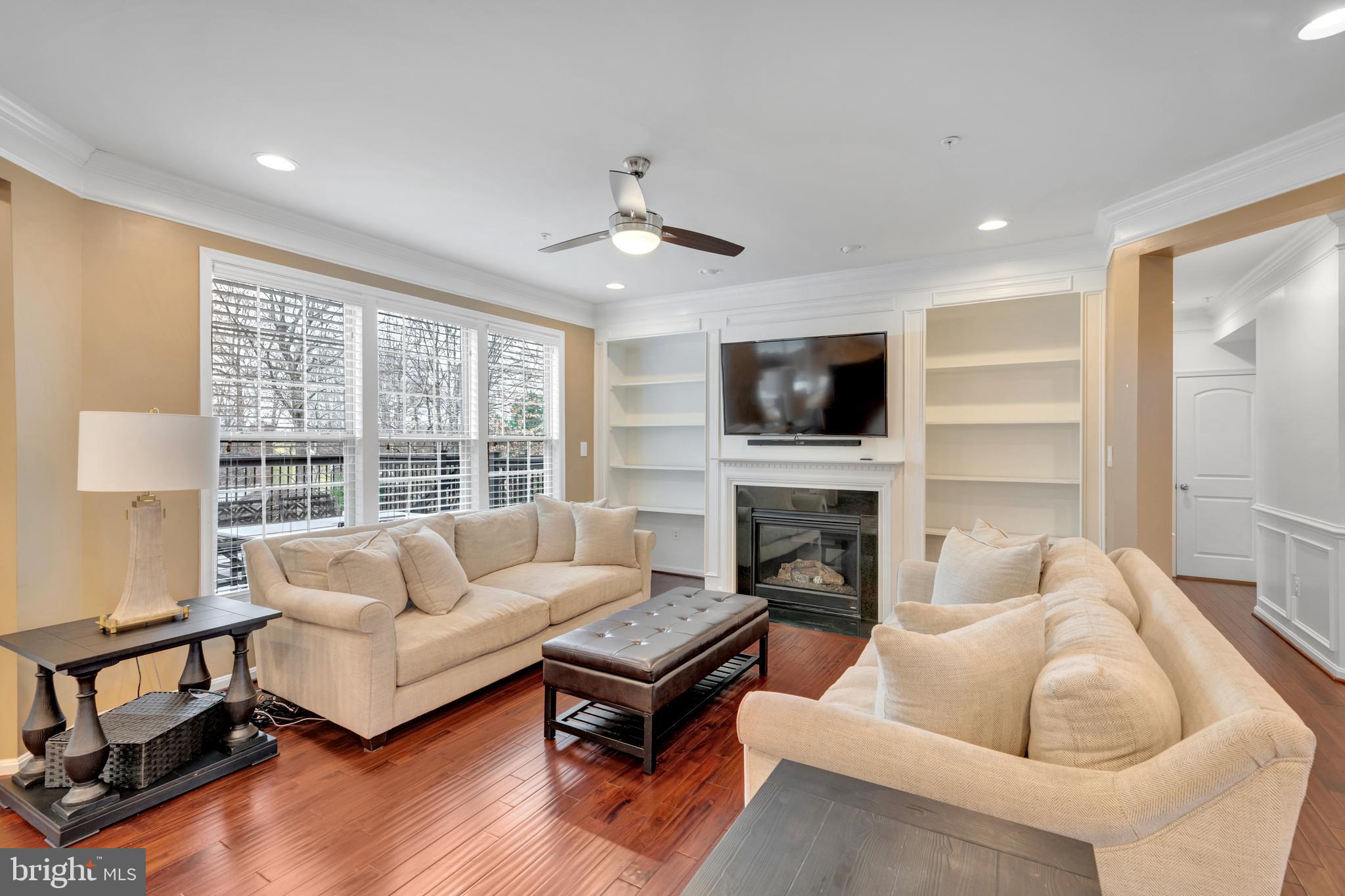 WOODMORE TOWNE CENTRE - Residential