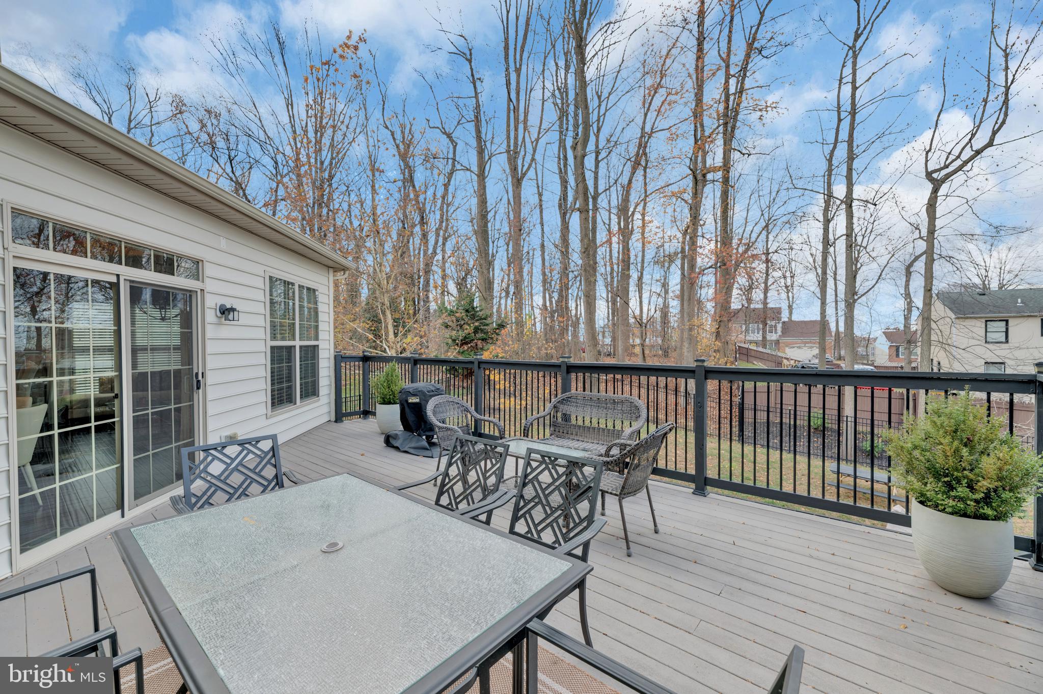 WOODMORE TOWNE CENTRE - Residential