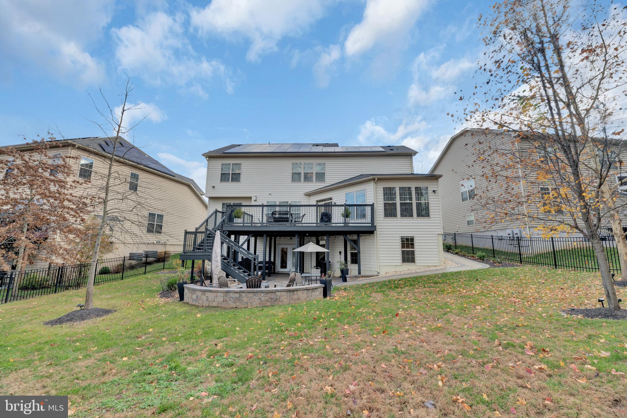 WOODMORE TOWNE CENTRE - Residential