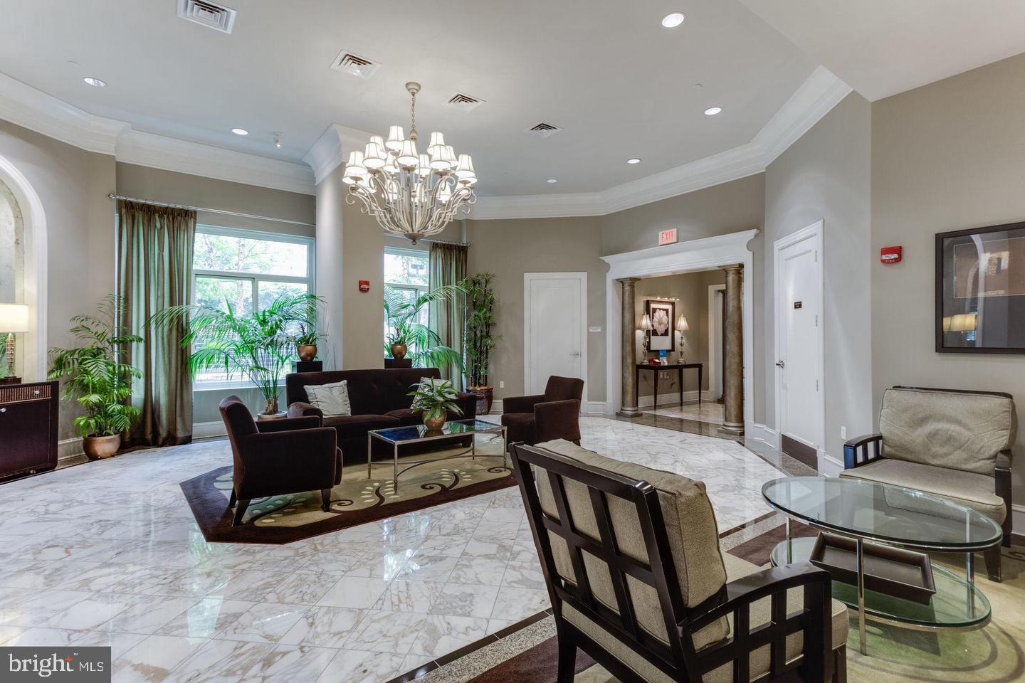 851 N GLEBE ROAD 714