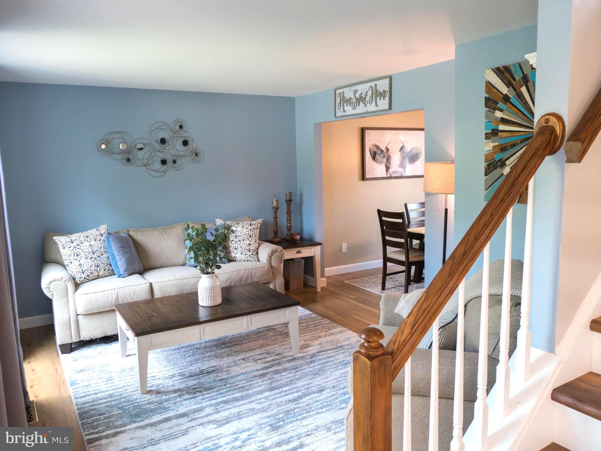 17 W VIOLETTE DRIVE