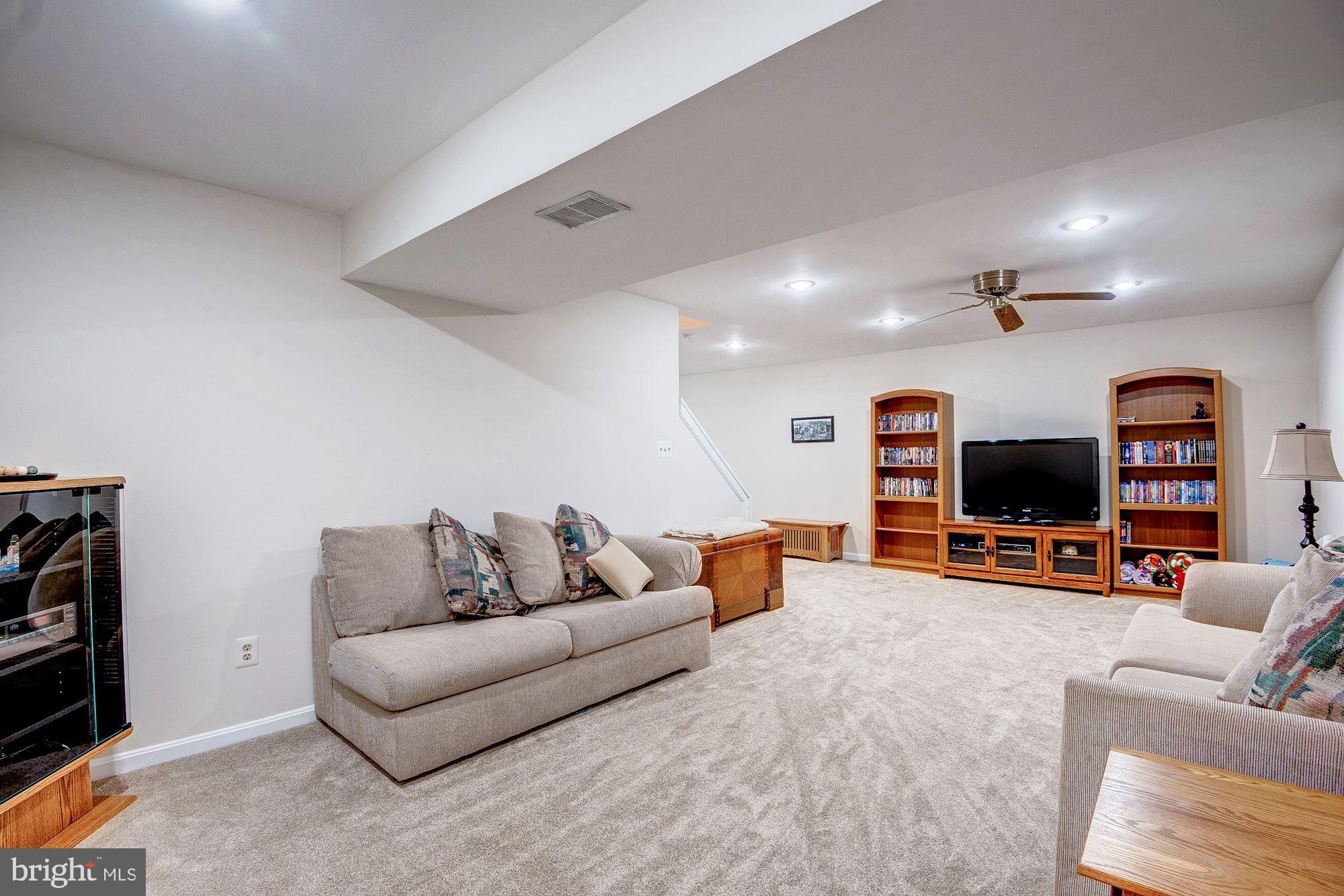 BROOKFIELD - Residential