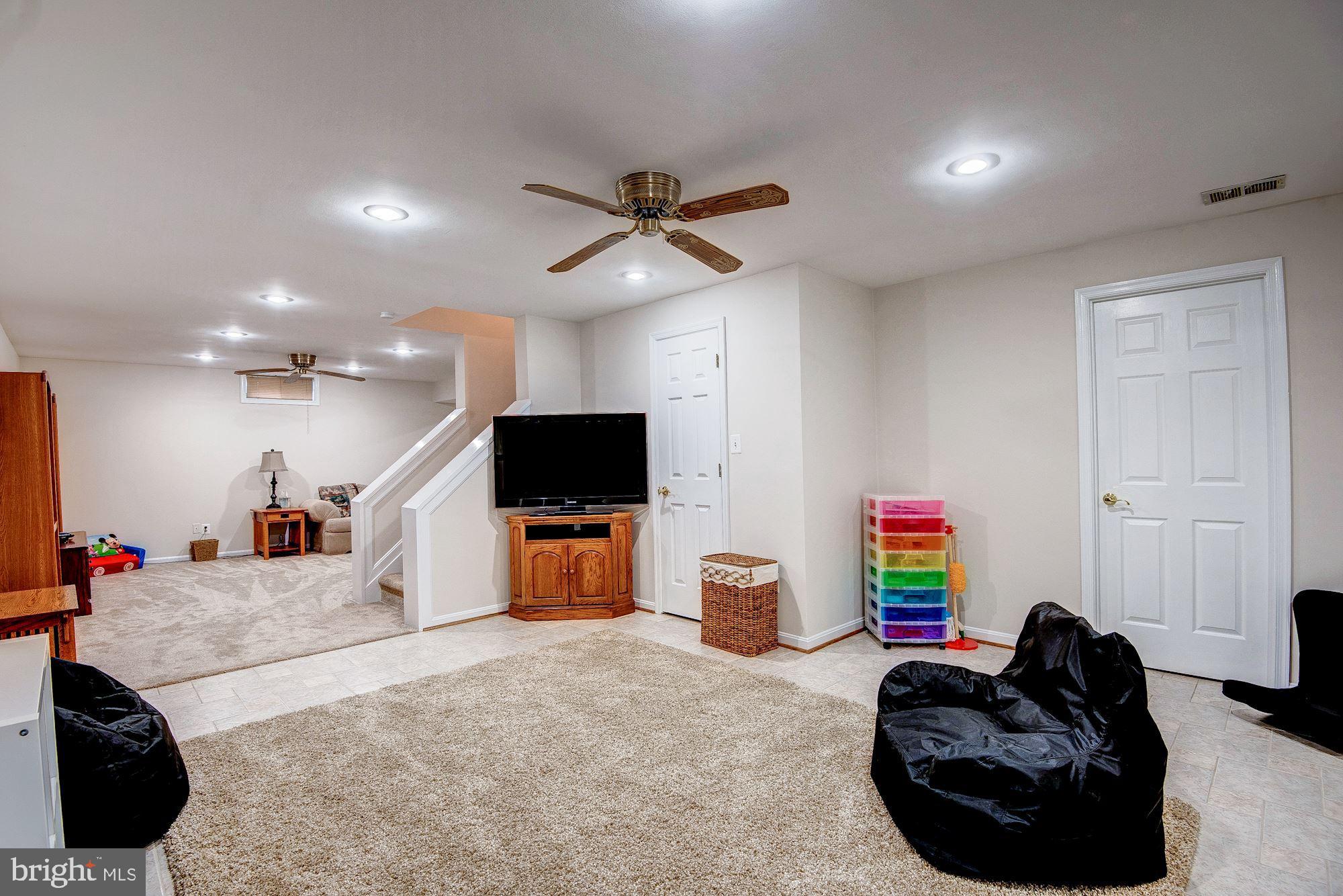 BROOKFIELD - Residential