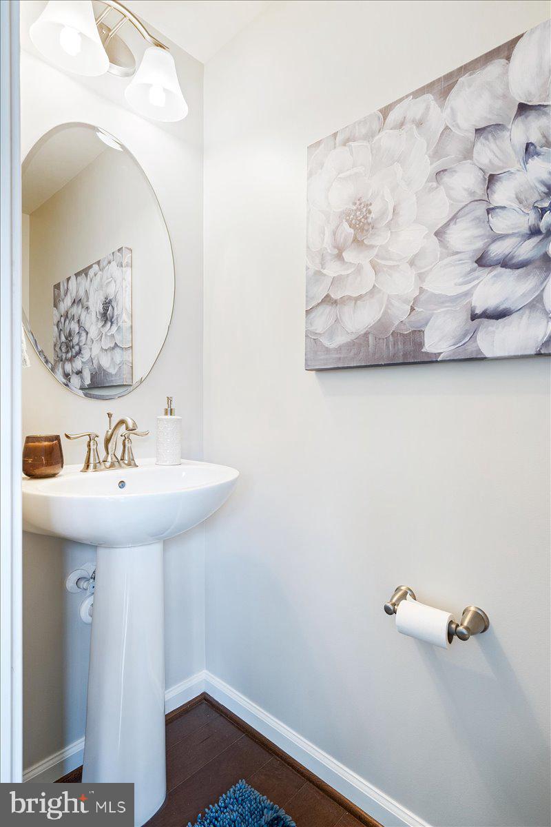 BALLENGER CREEK - Residential