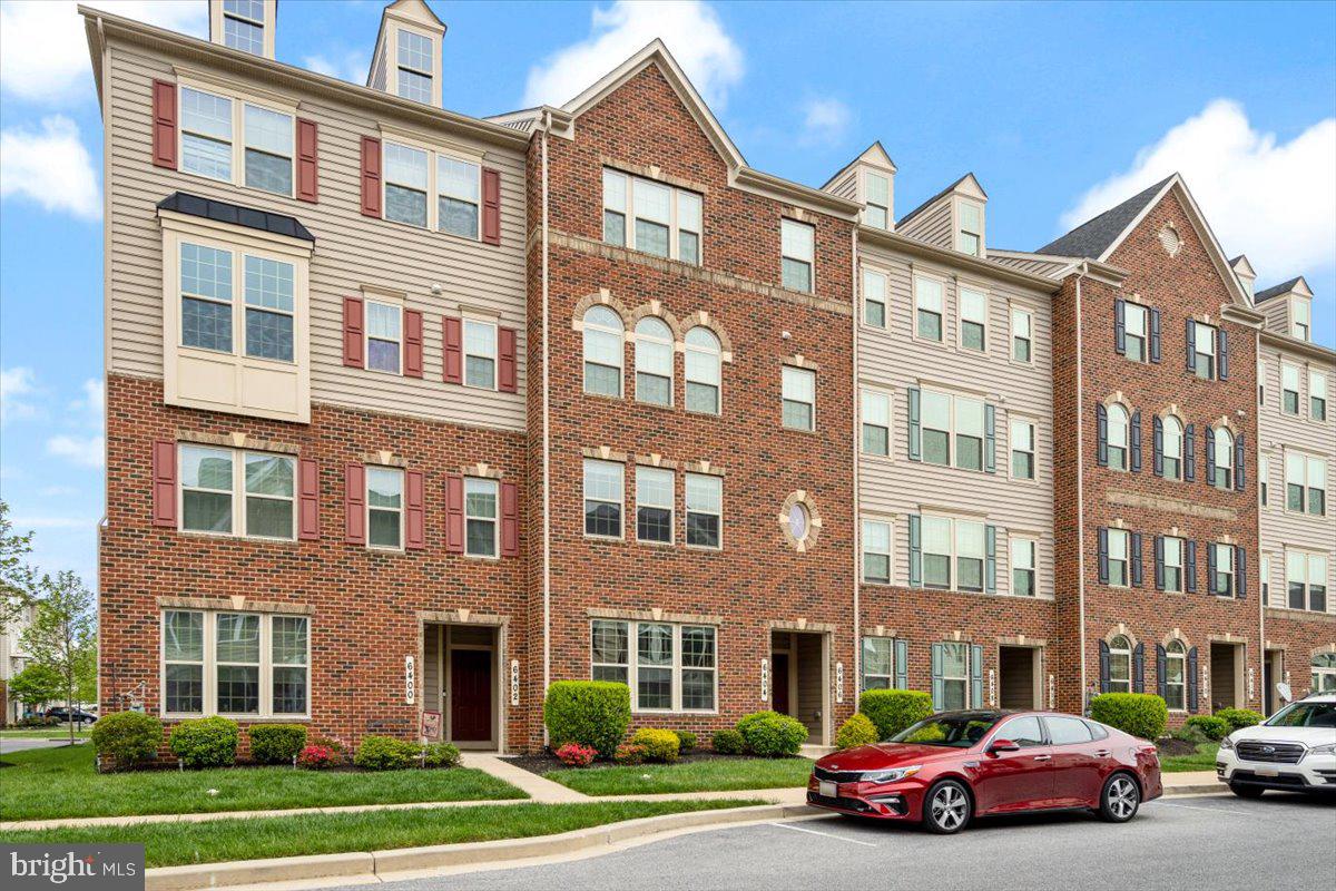 BALLENGER CREEK - Residential