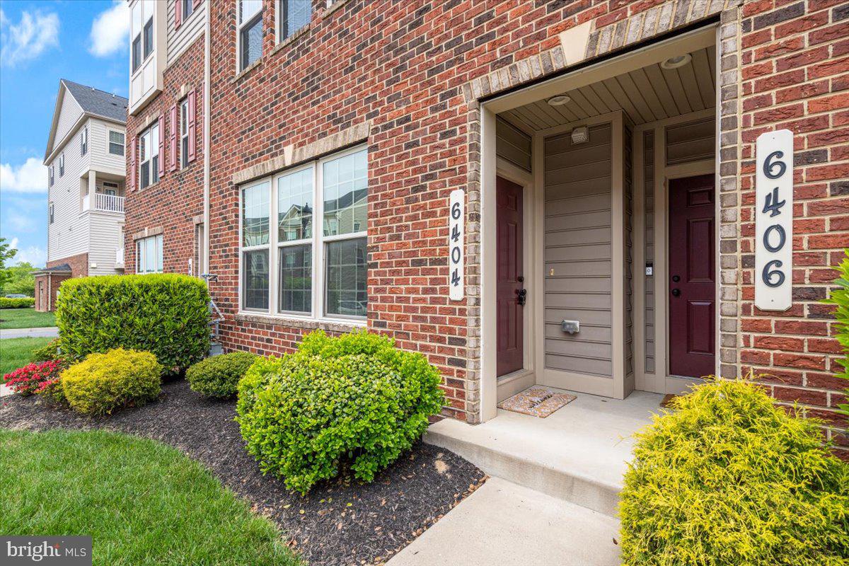 BALLENGER CREEK - Residential