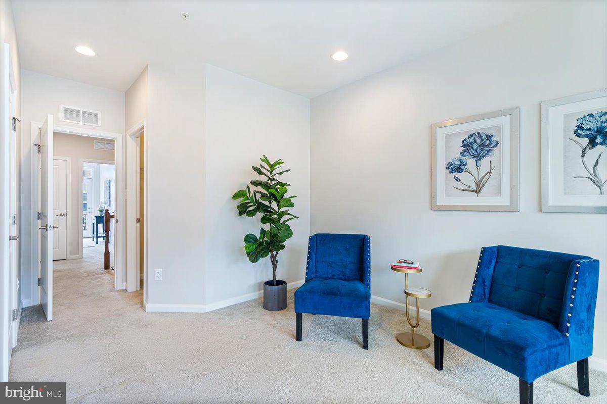 BALLENGER CREEK - Residential