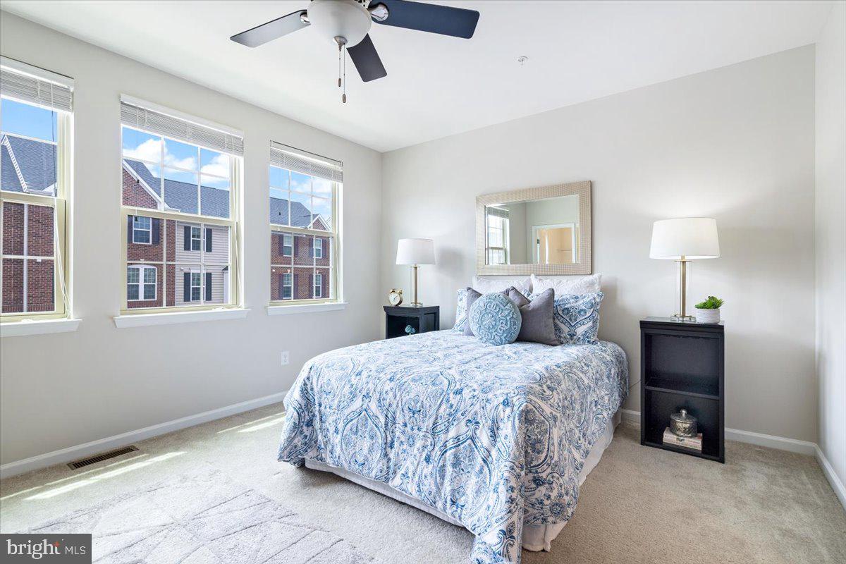 BALLENGER CREEK - Residential