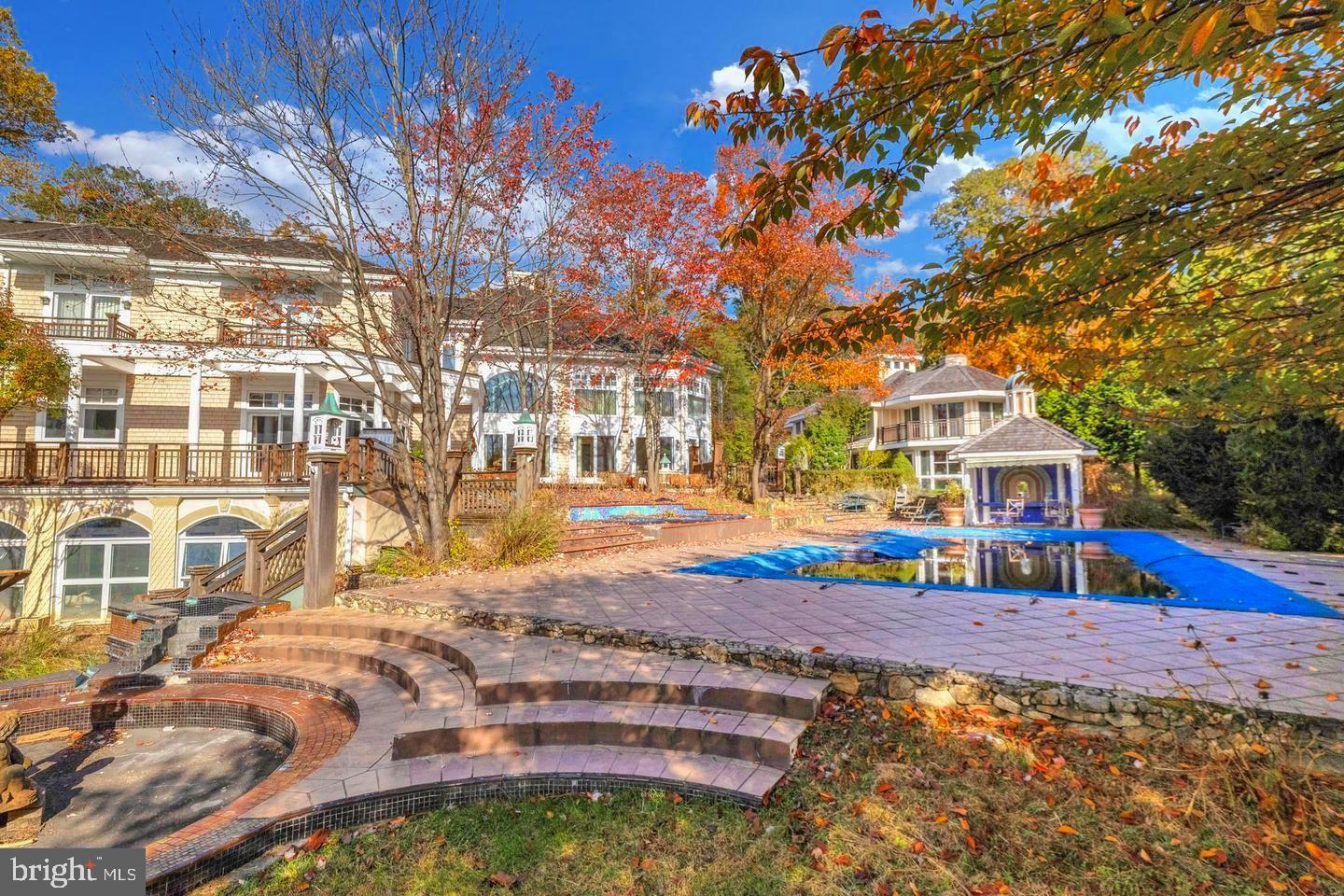 CHARLESTOWN TWP - Residential