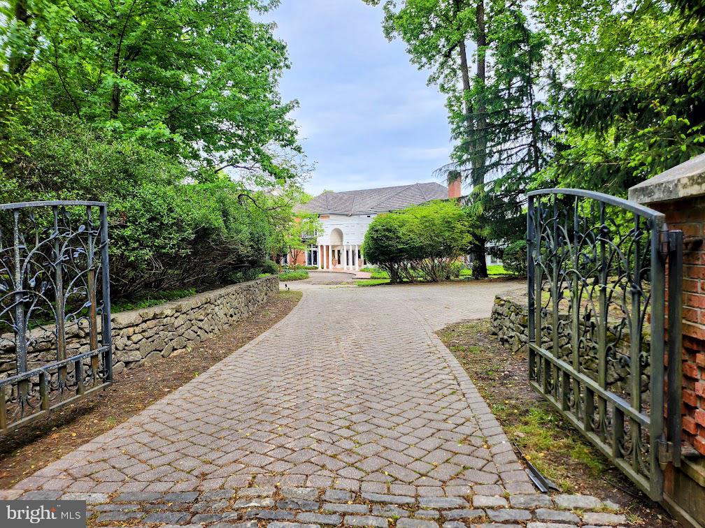 CHARLESTOWN TWP - Residential