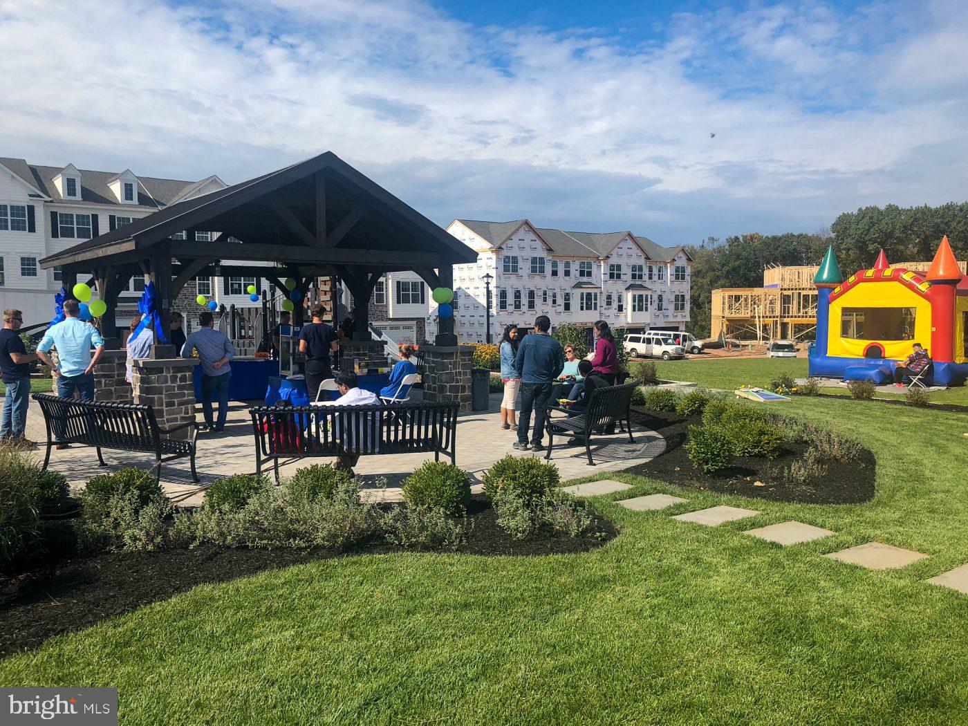 COURTS AT BRYNWOOD - Residential Lease