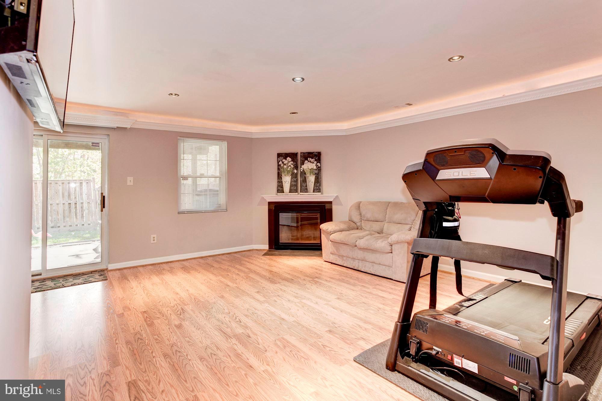 LAKE RIDGE - Residential