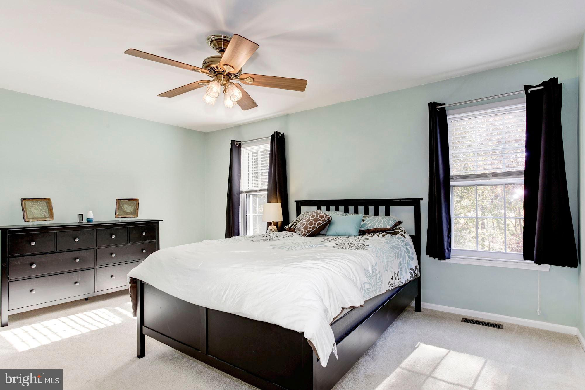 LAKE RIDGE - Residential