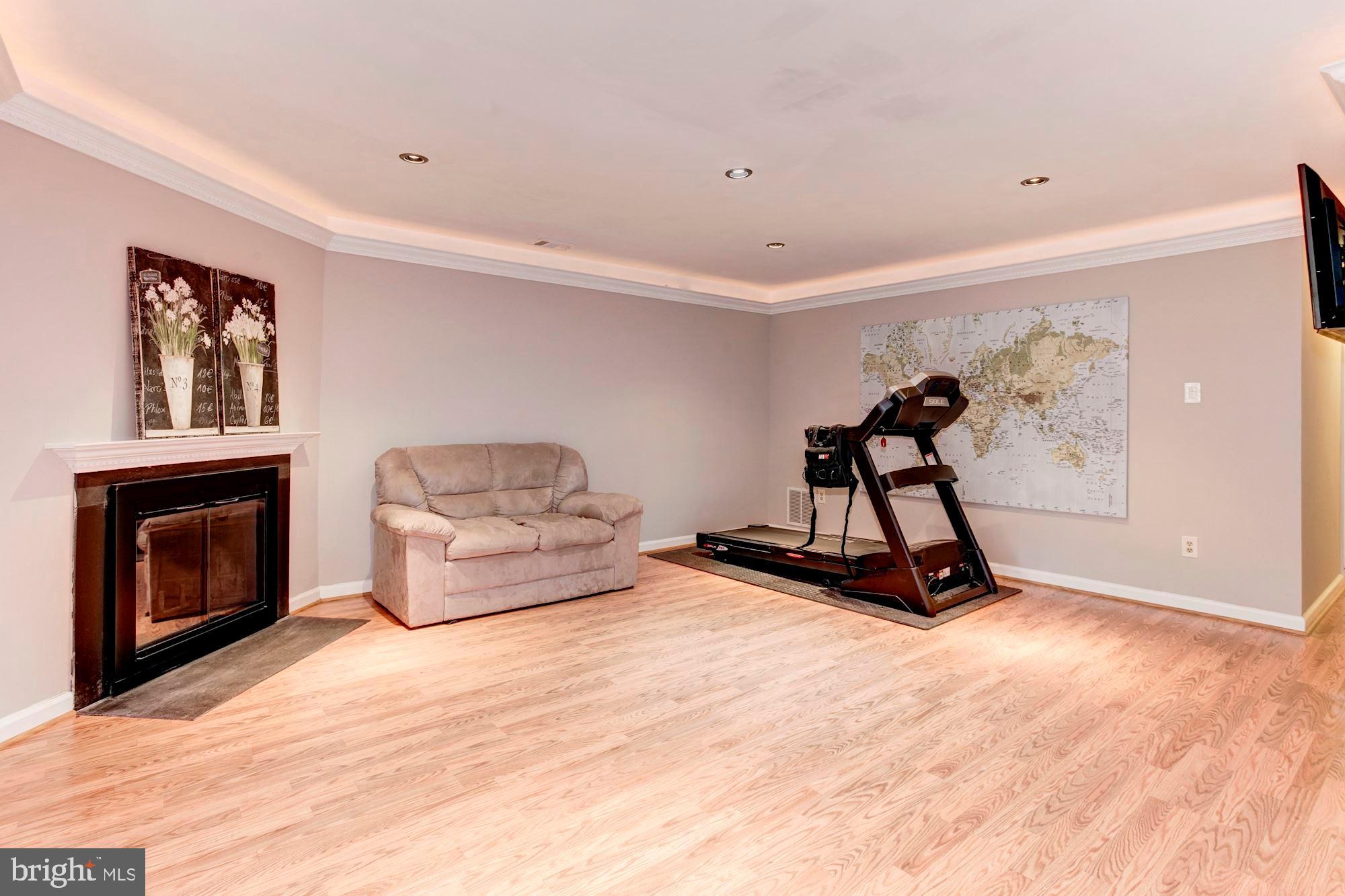 LAKE RIDGE - Residential