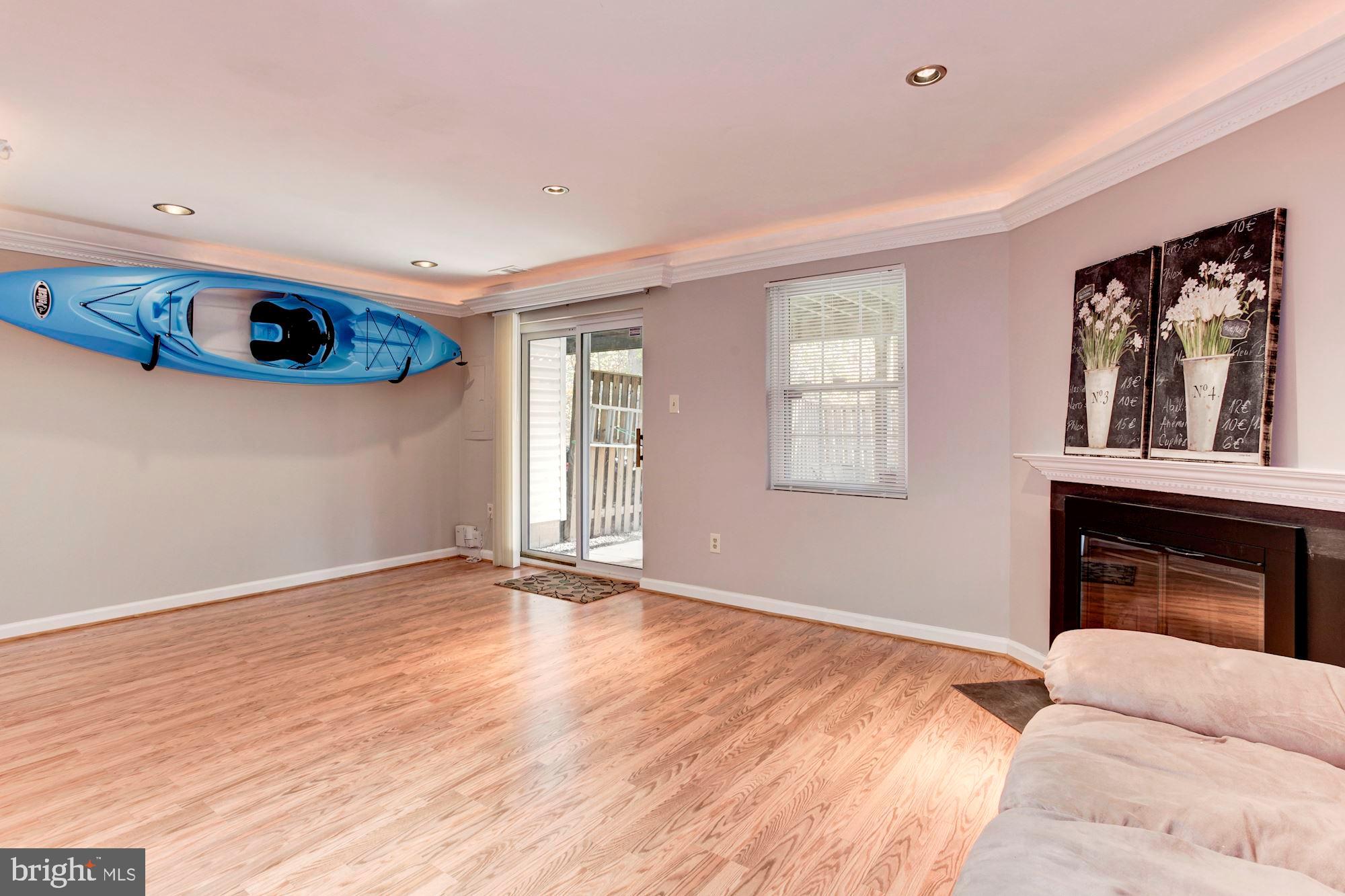 LAKE RIDGE - Residential