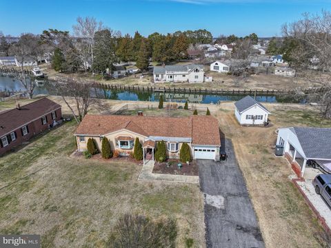 205 LINTHICUM DRIVE CAMBRIDGE MD 21613