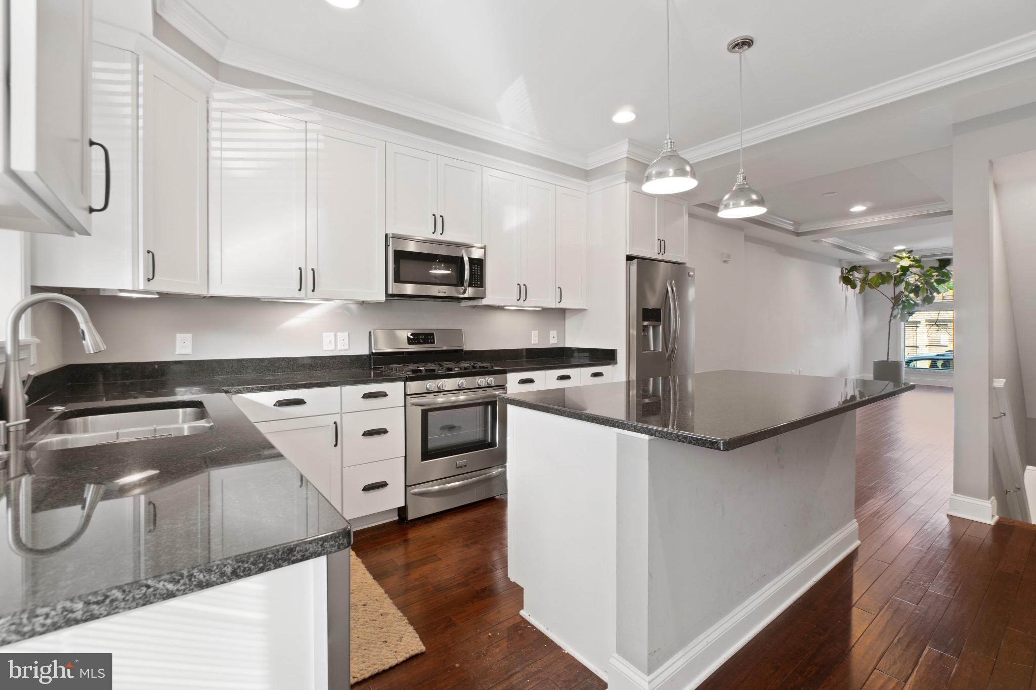 CANTON - Residential