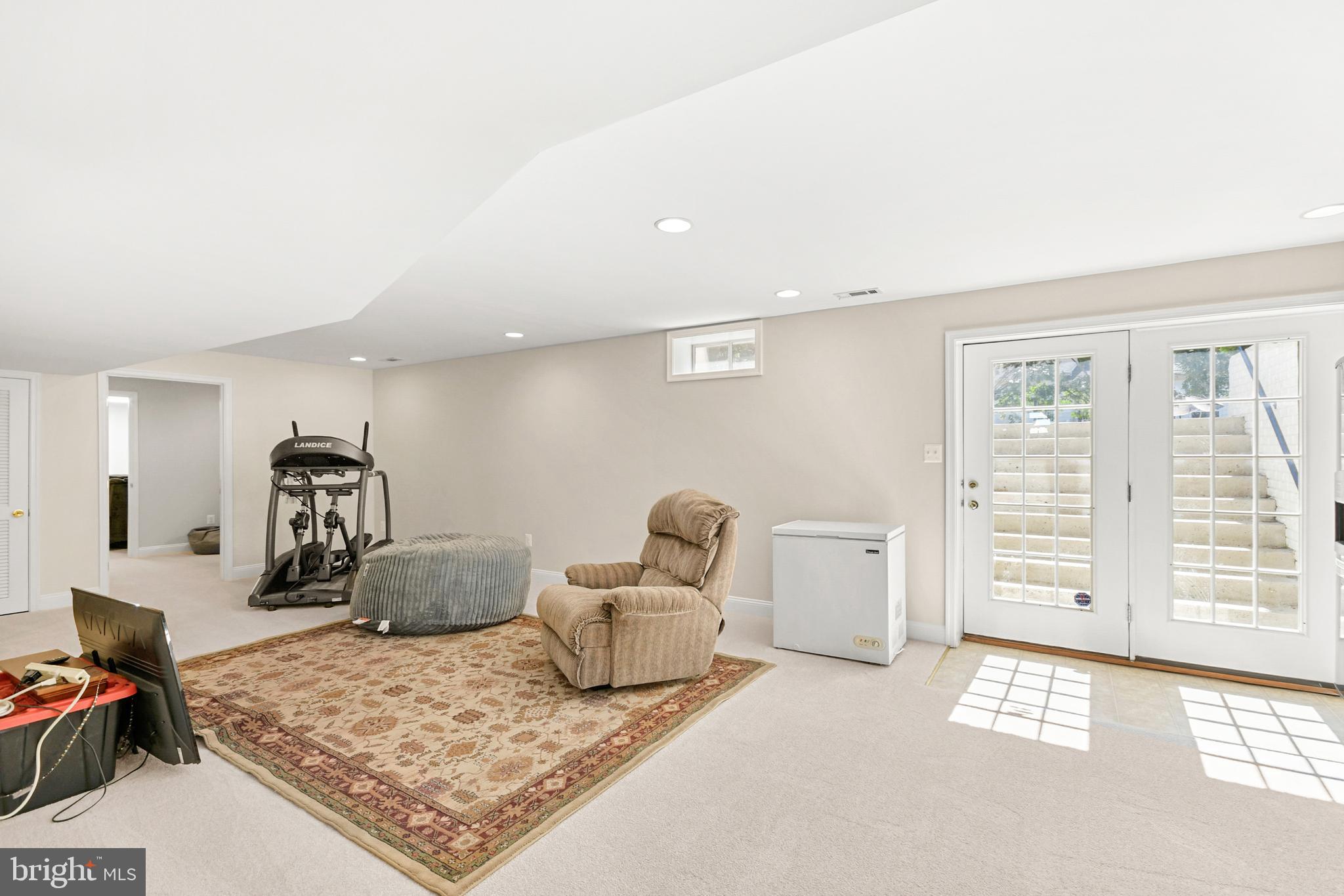 VILLAGES OF URBANA - Residential