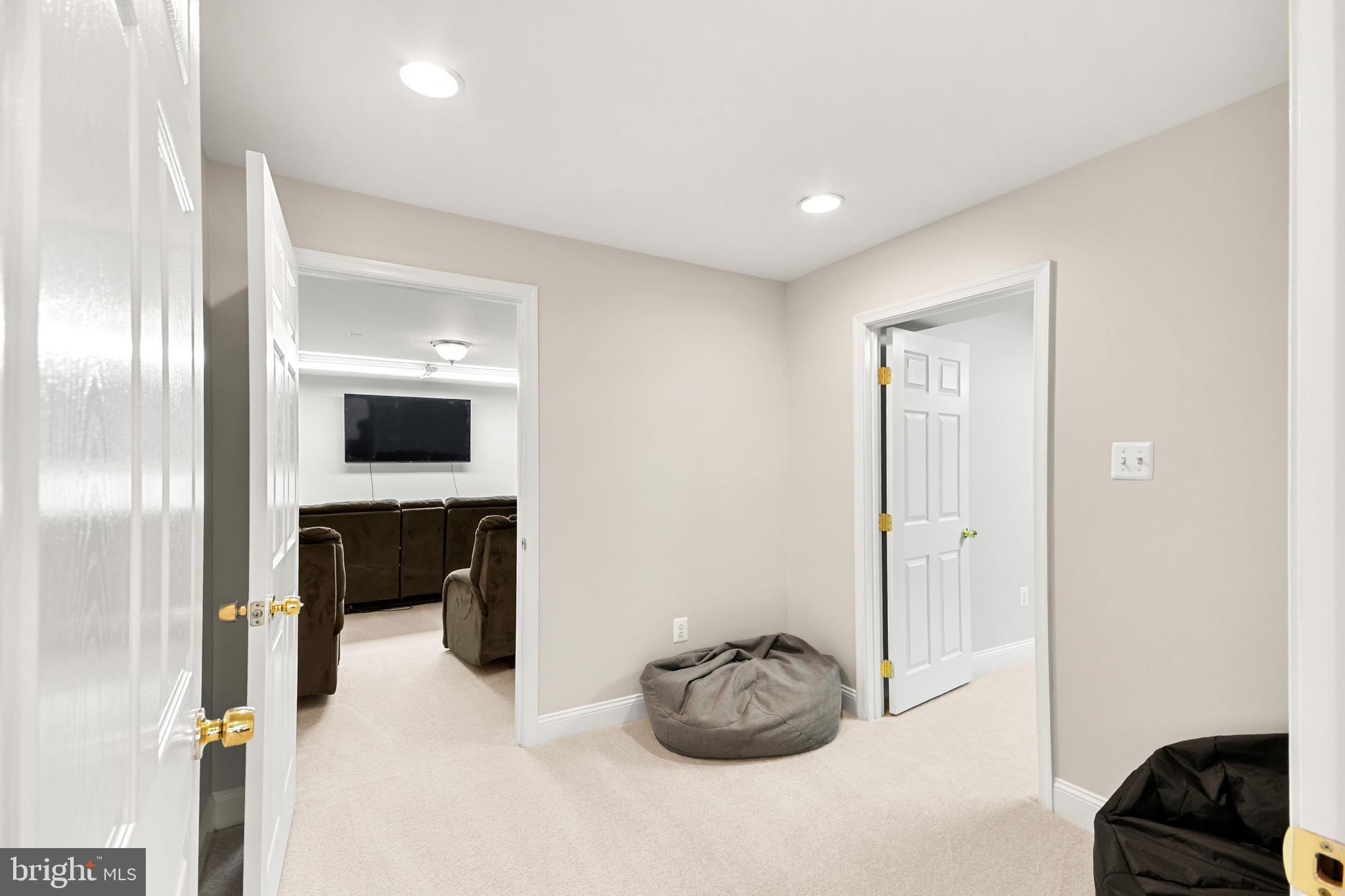 VILLAGES OF URBANA - Residential