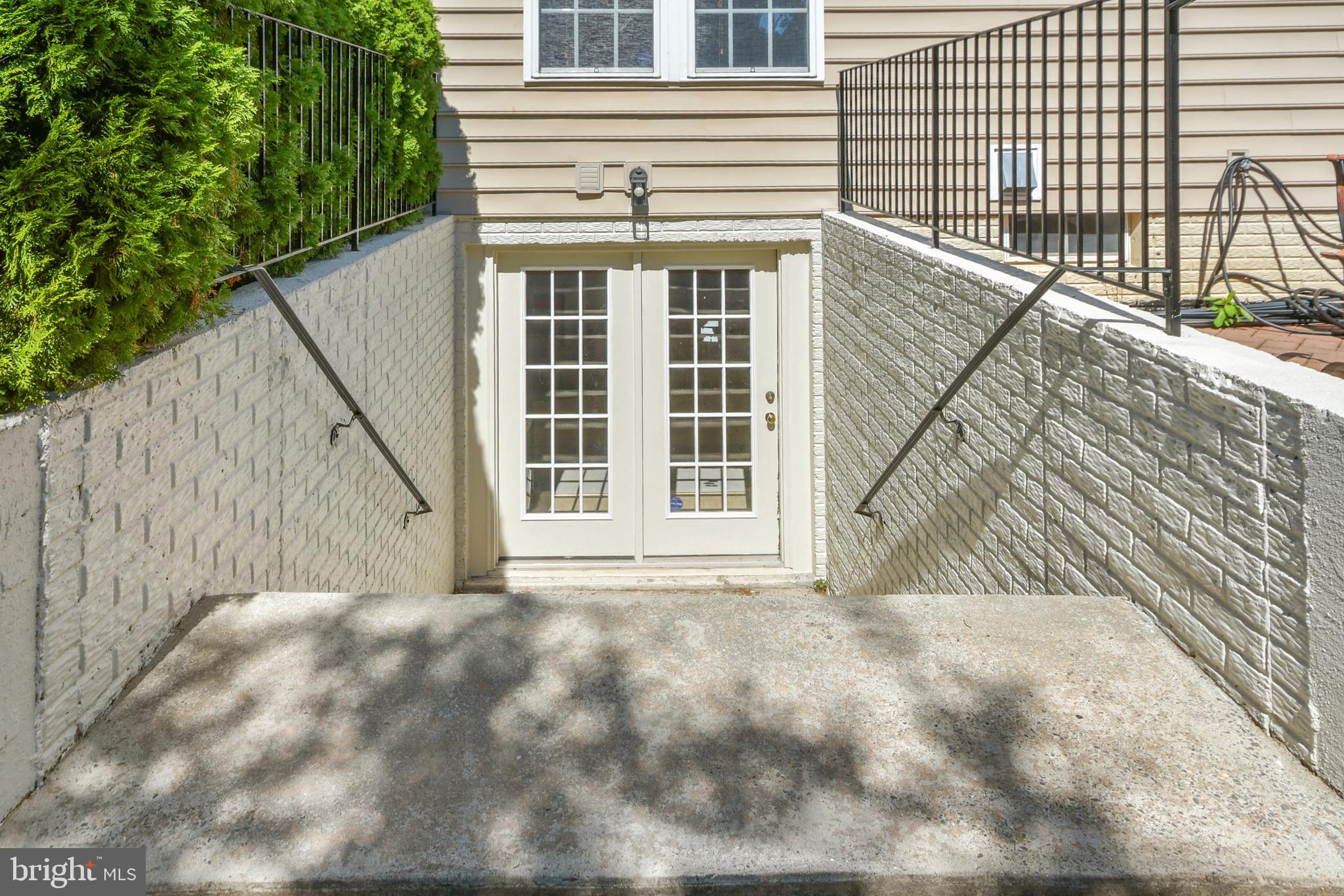 VILLAGES OF URBANA - Residential