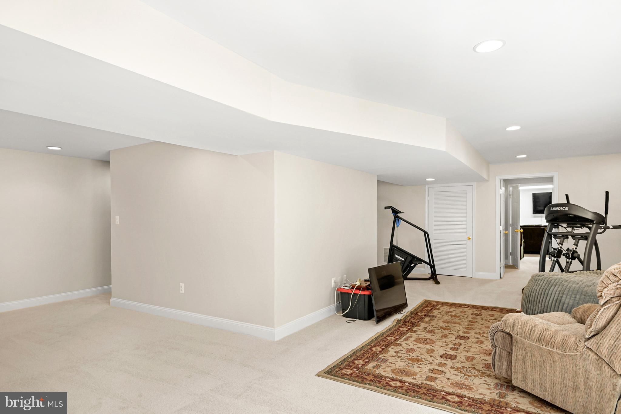 VILLAGES OF URBANA - Residential