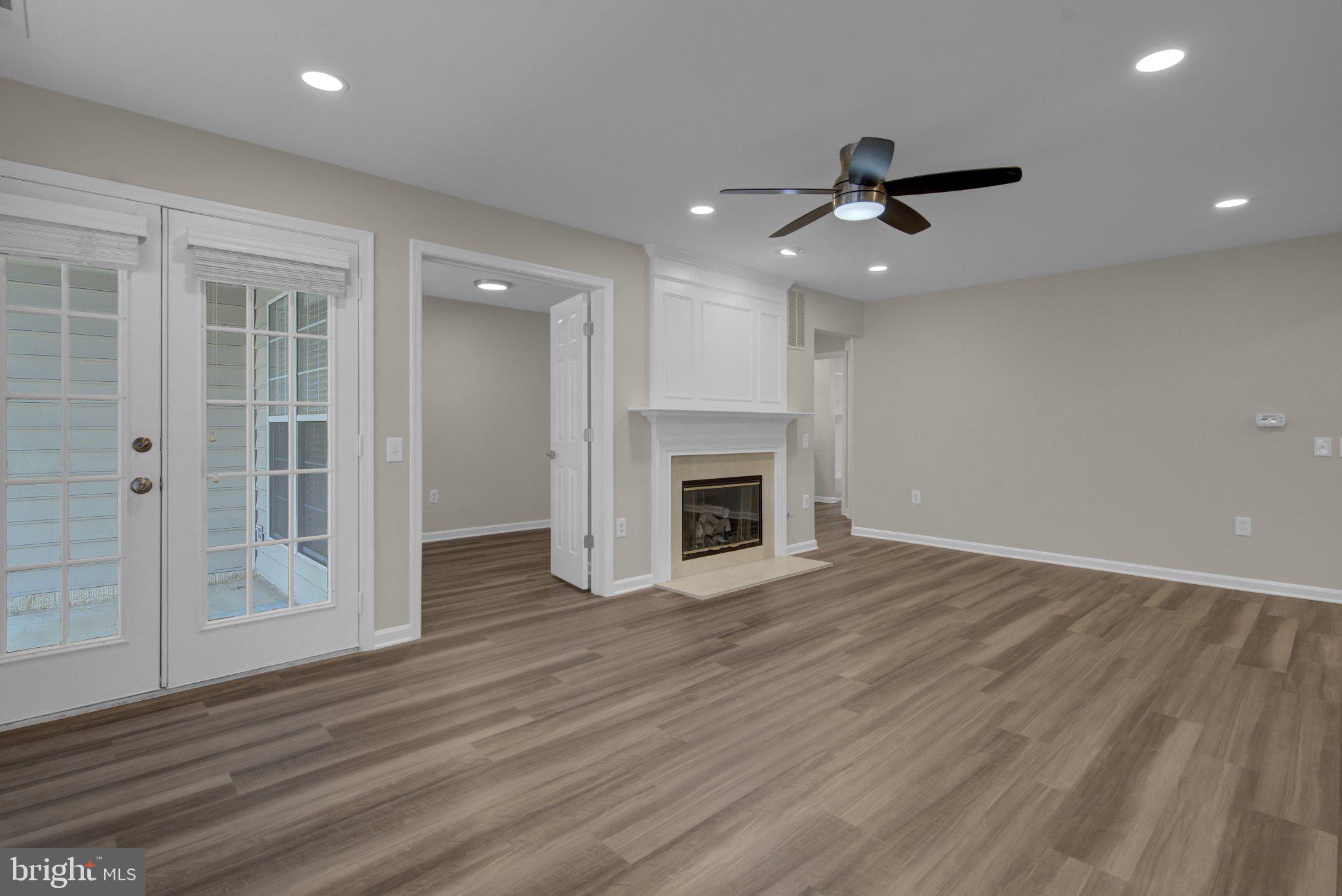 GUNSTON CORNER - Residential