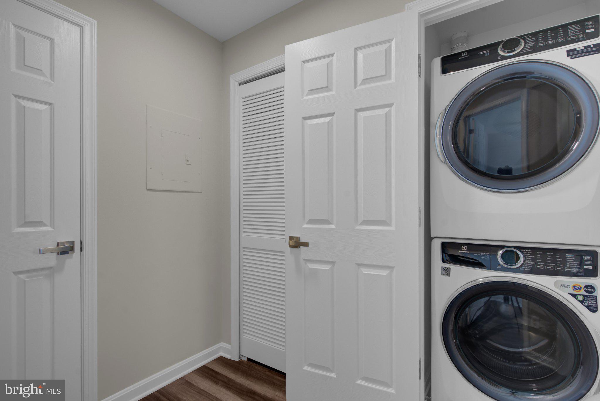 GUNSTON CORNER - Residential