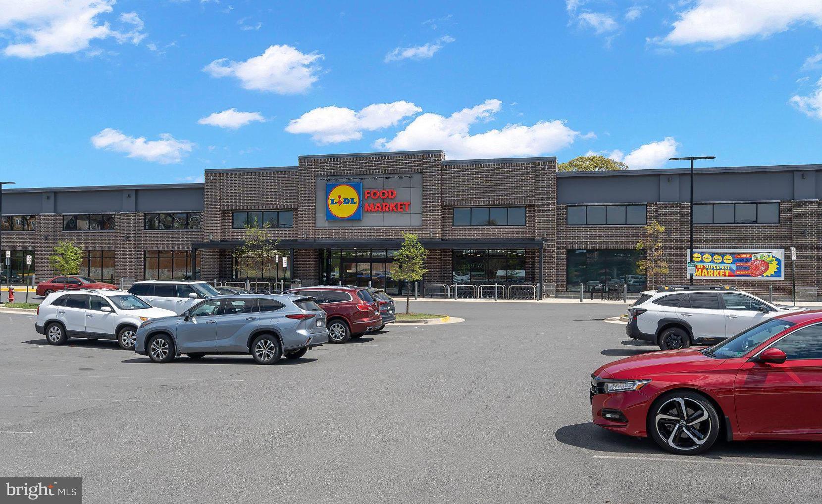 GUNSTON CORNER - Residential