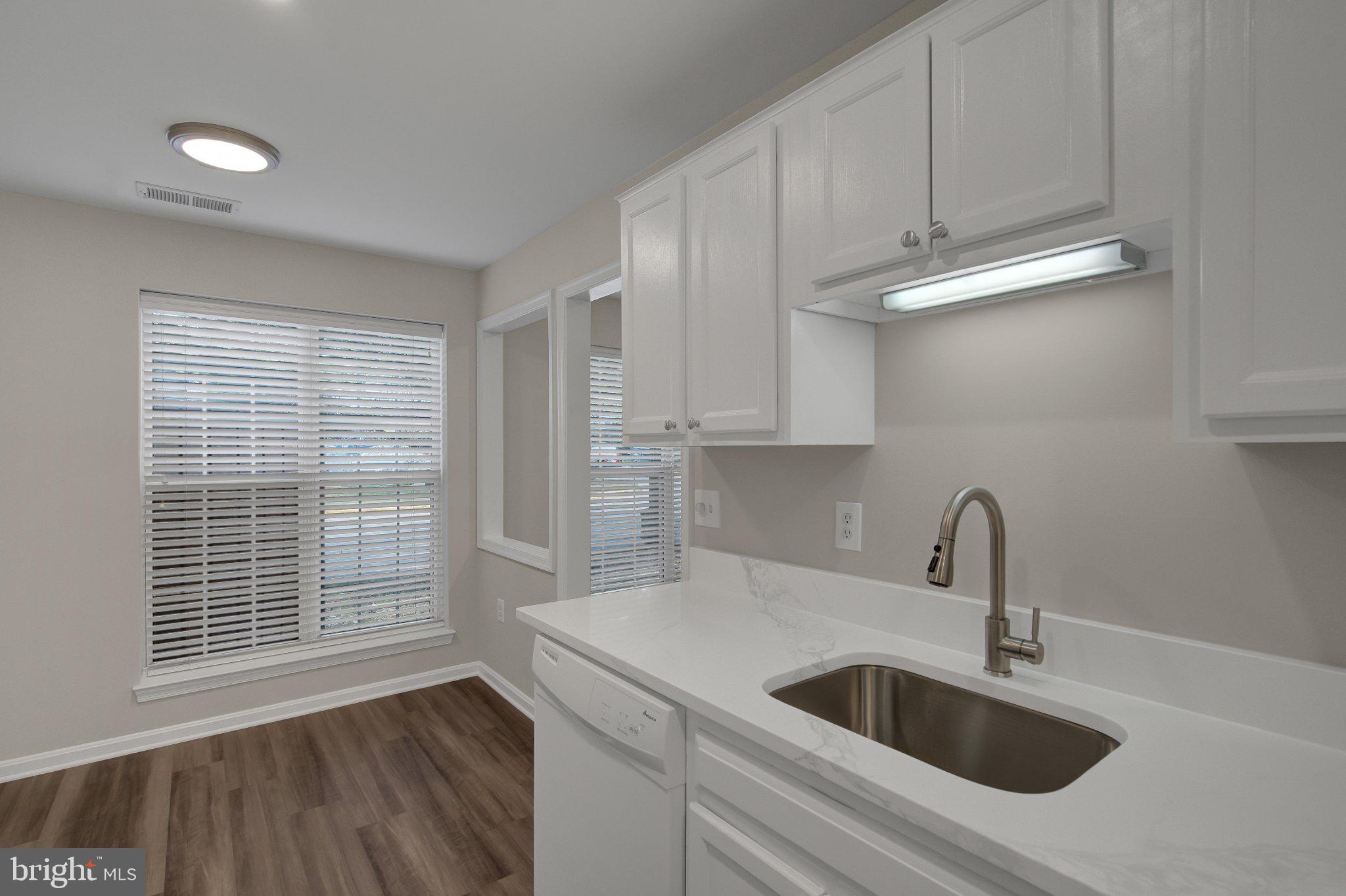 GUNSTON CORNER - Residential