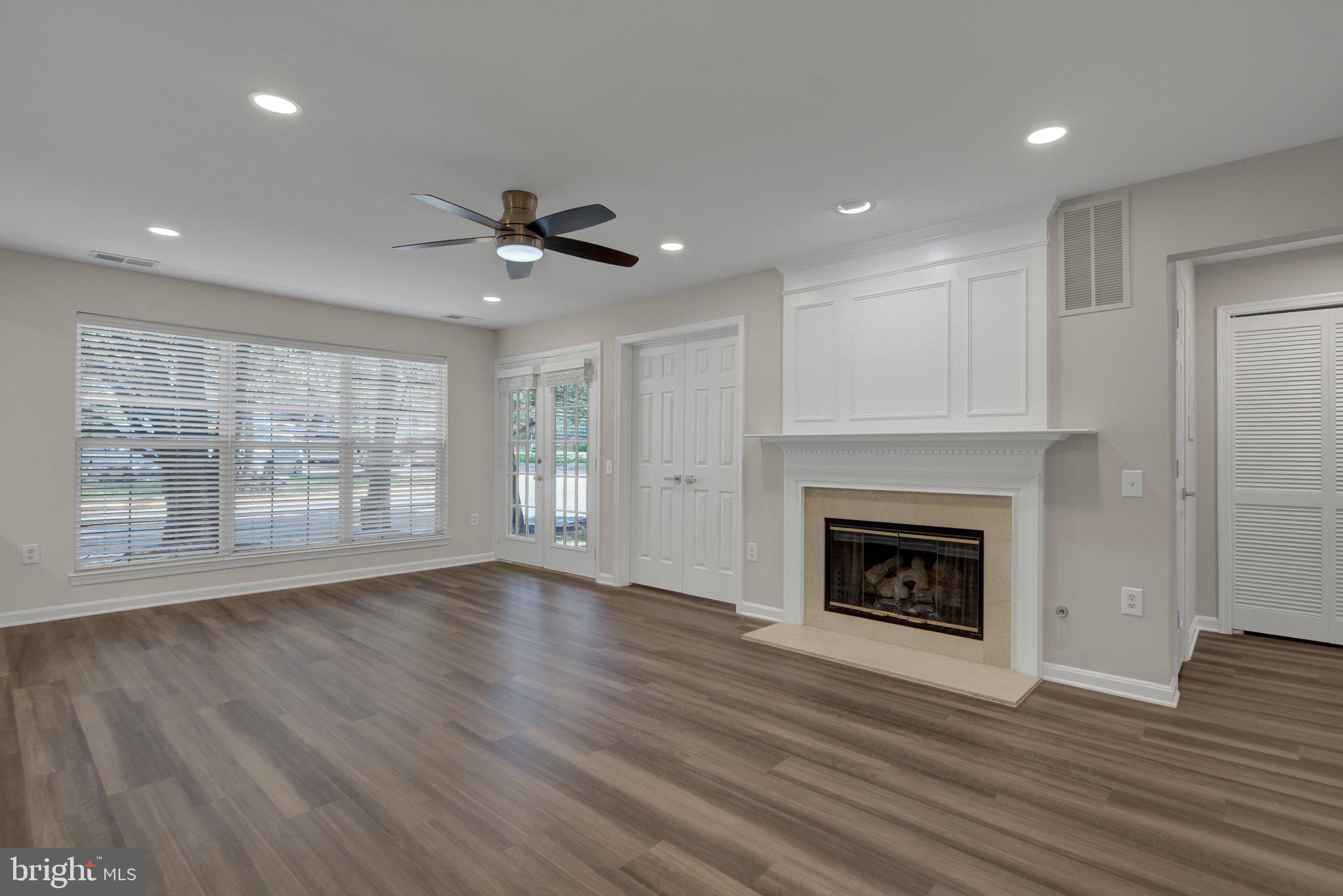 GUNSTON CORNER - Residential