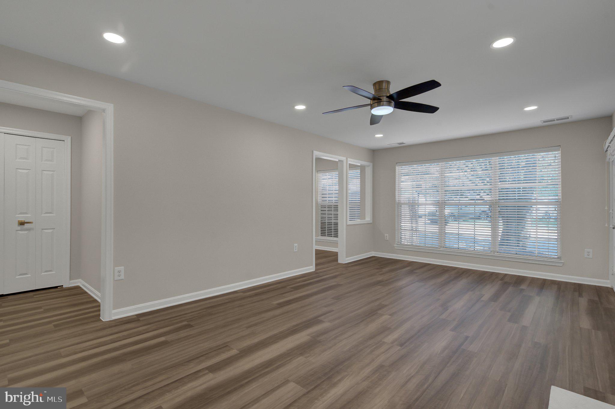 GUNSTON CORNER - Residential