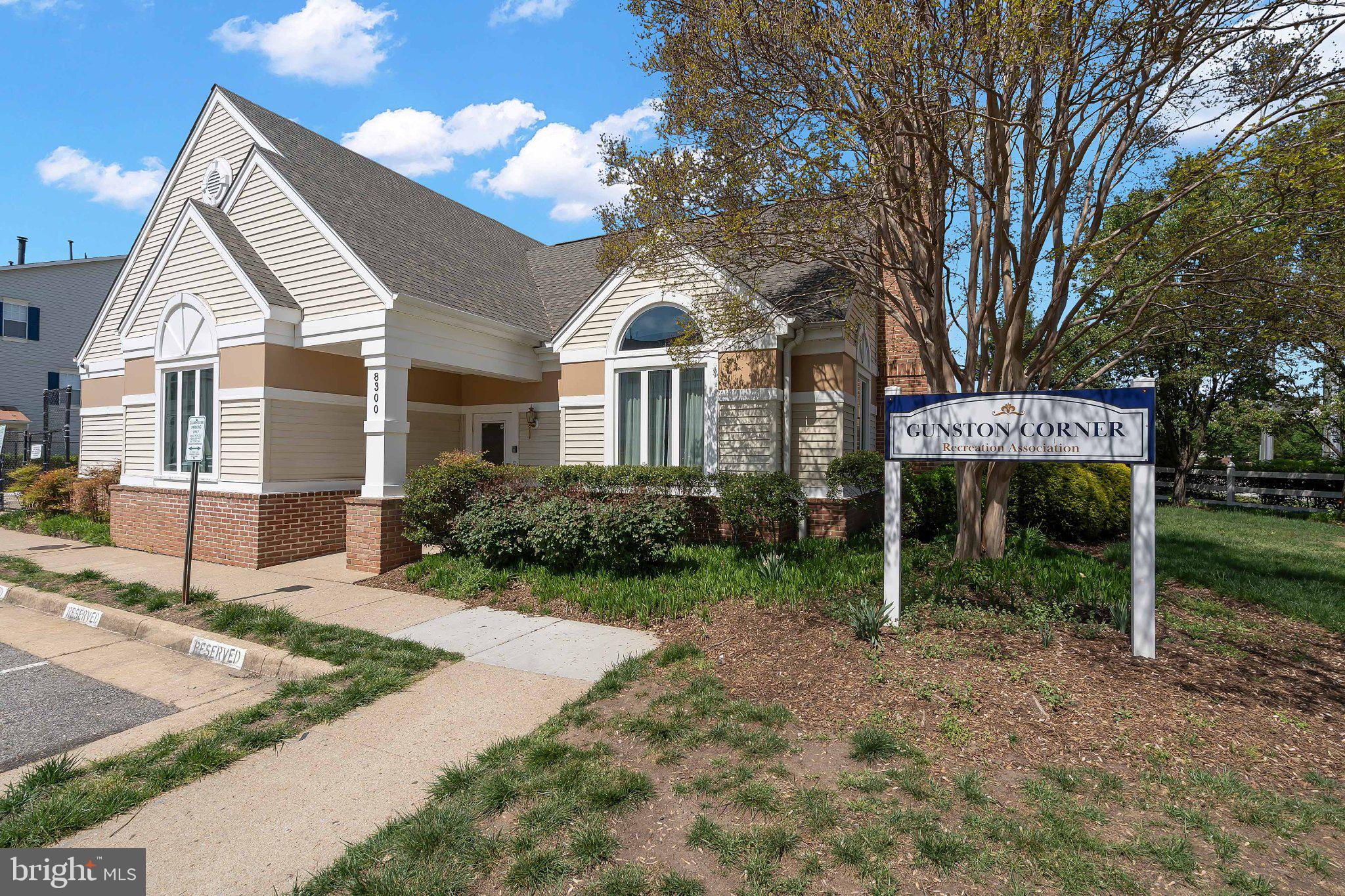 GUNSTON CORNER - Residential