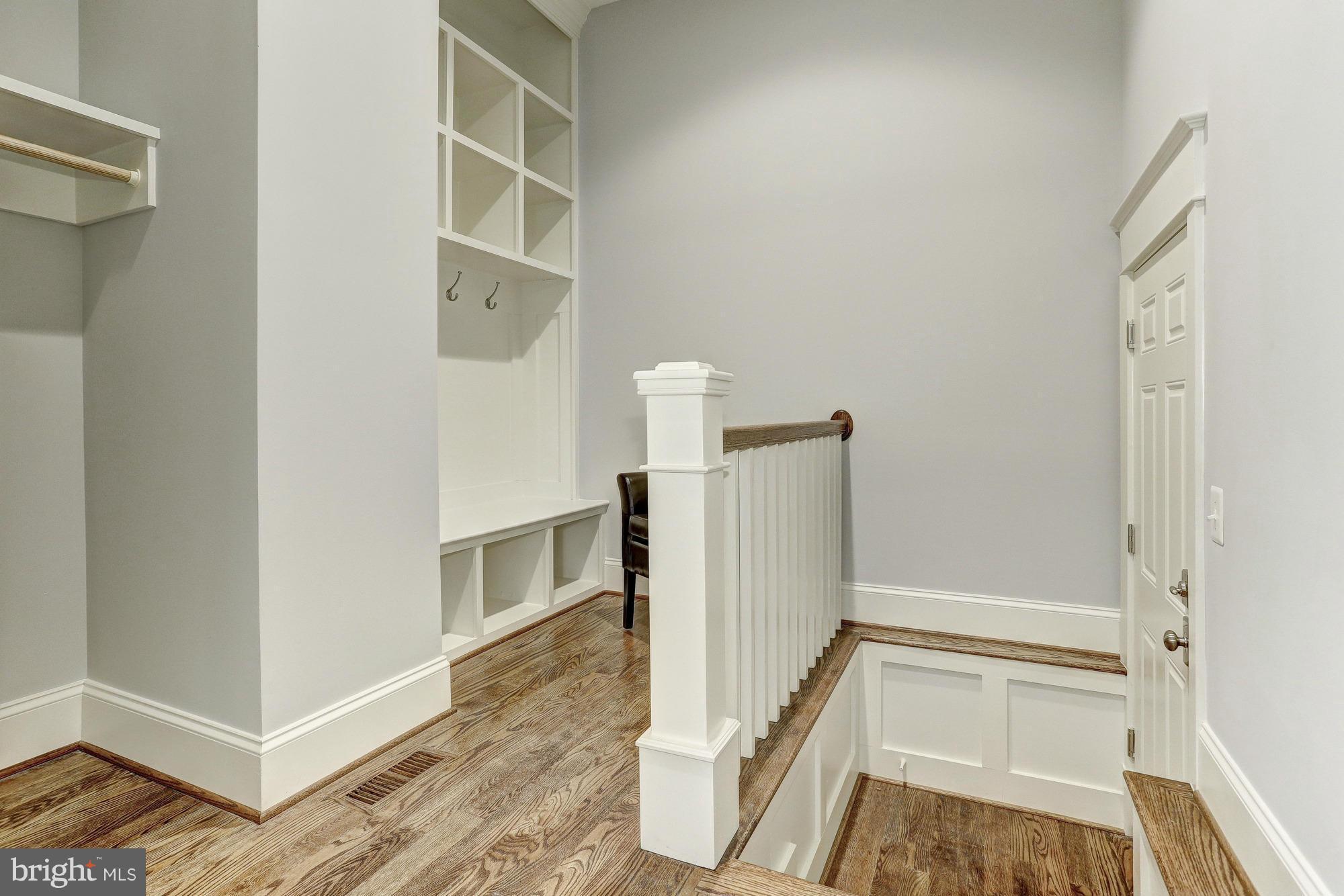 BROYHILL HEIGHTS - Residential