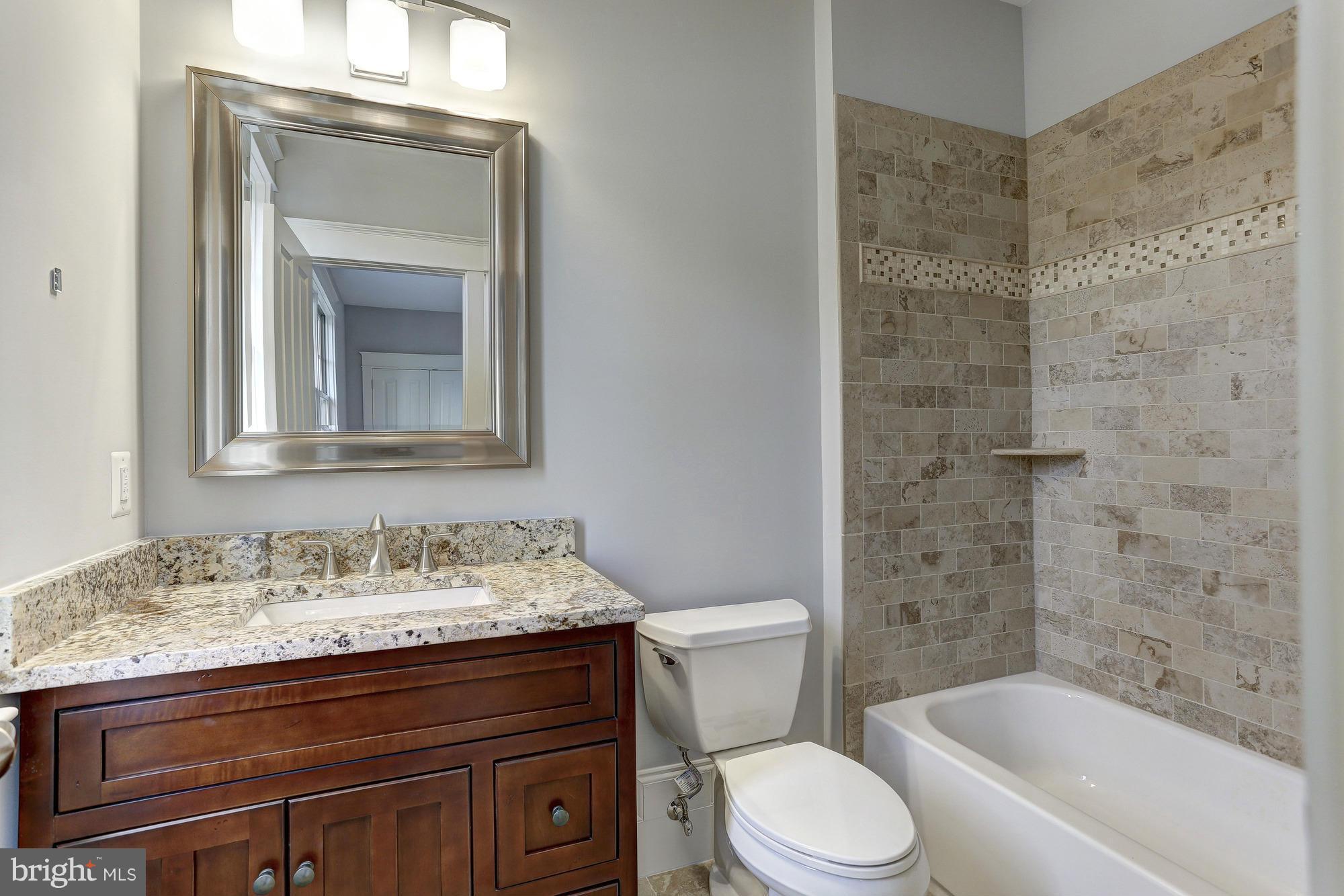 BROYHILL HEIGHTS - Residential