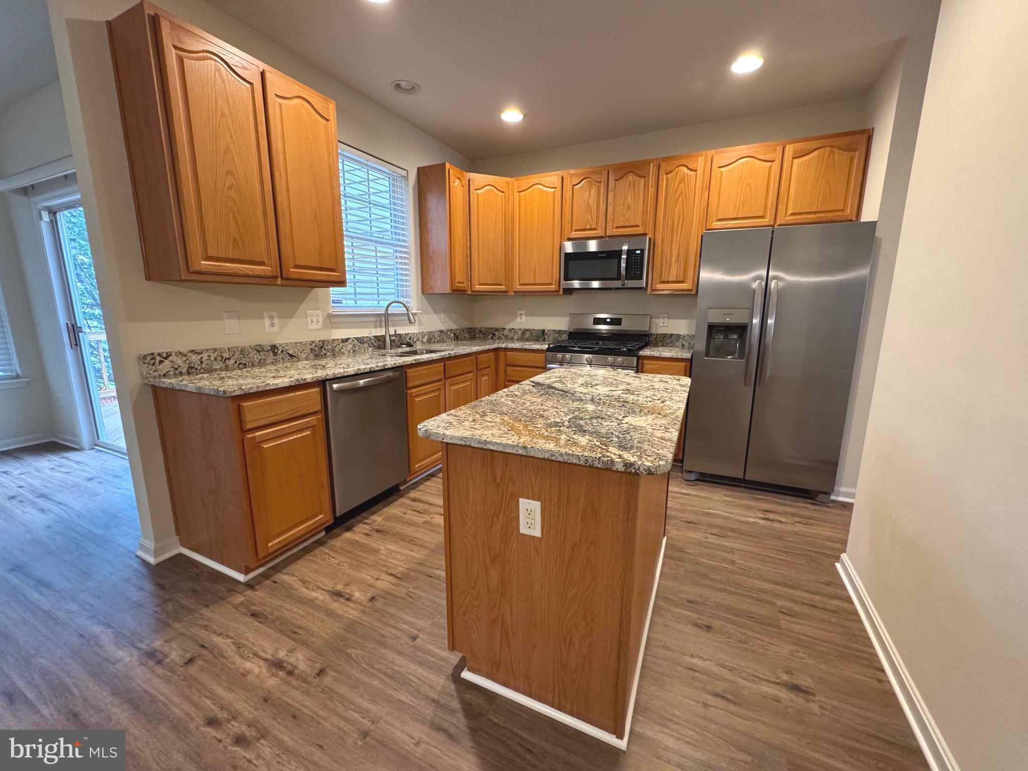 INDEPENDENCE - Residential Lease