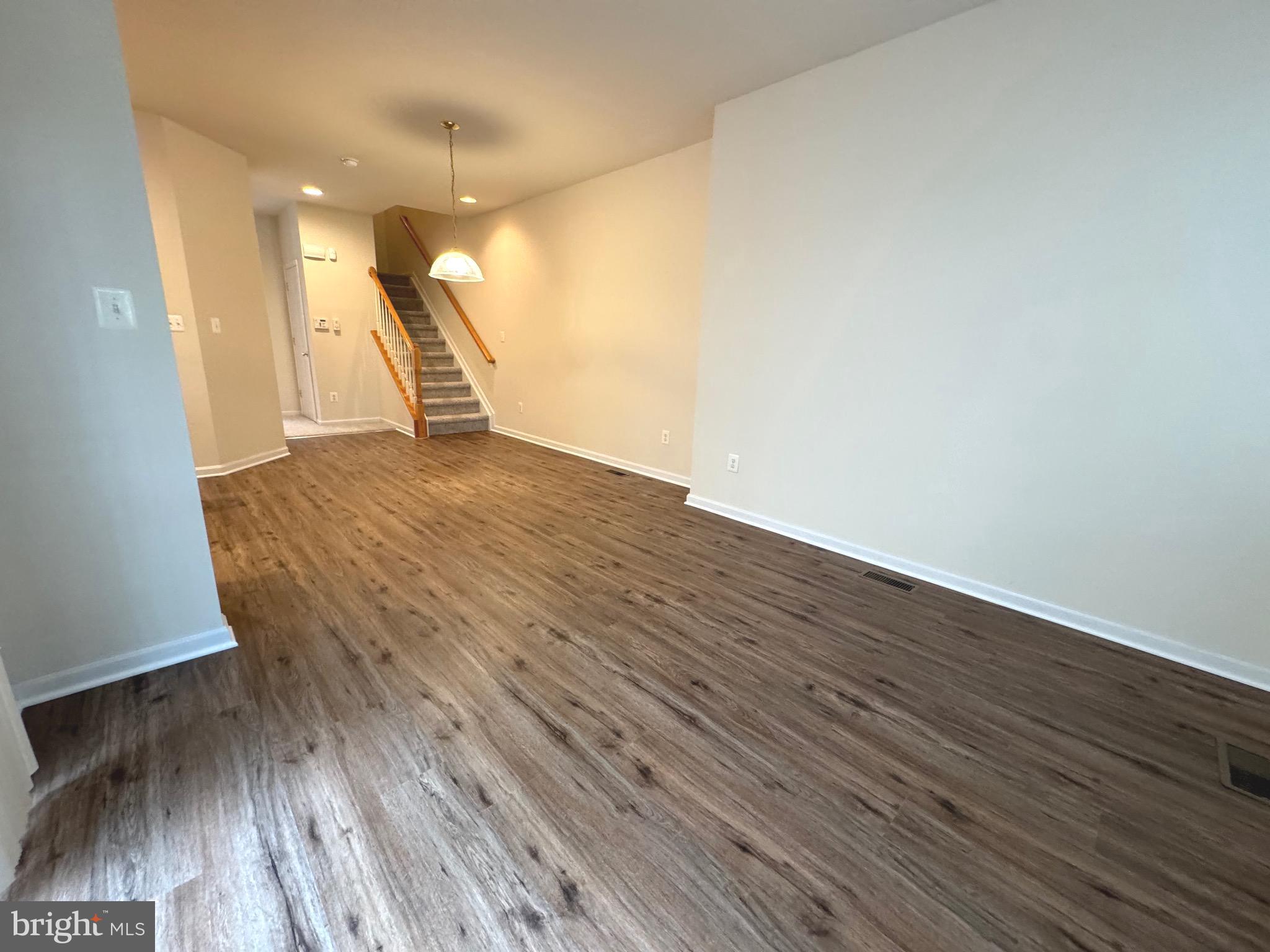 INDEPENDENCE - Residential Lease