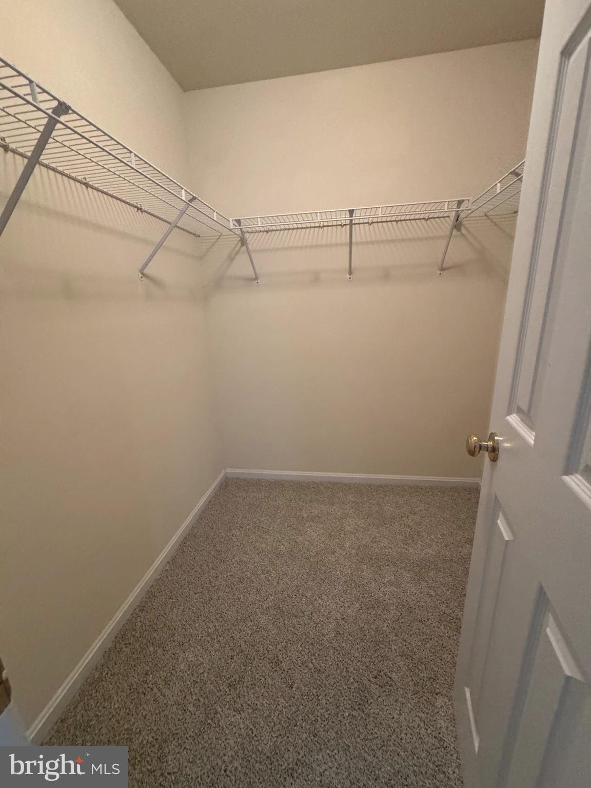 INDEPENDENCE - Residential Lease