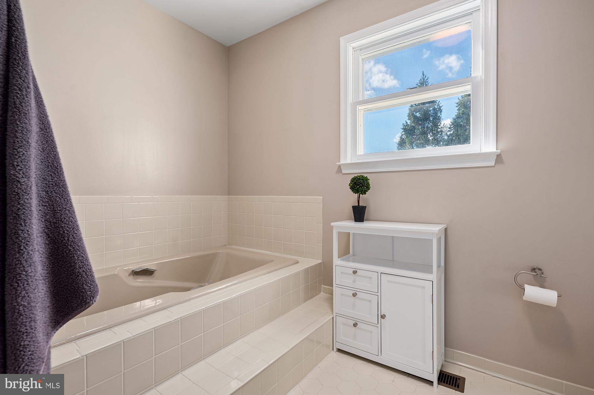 CHERRYWOOD - Residential