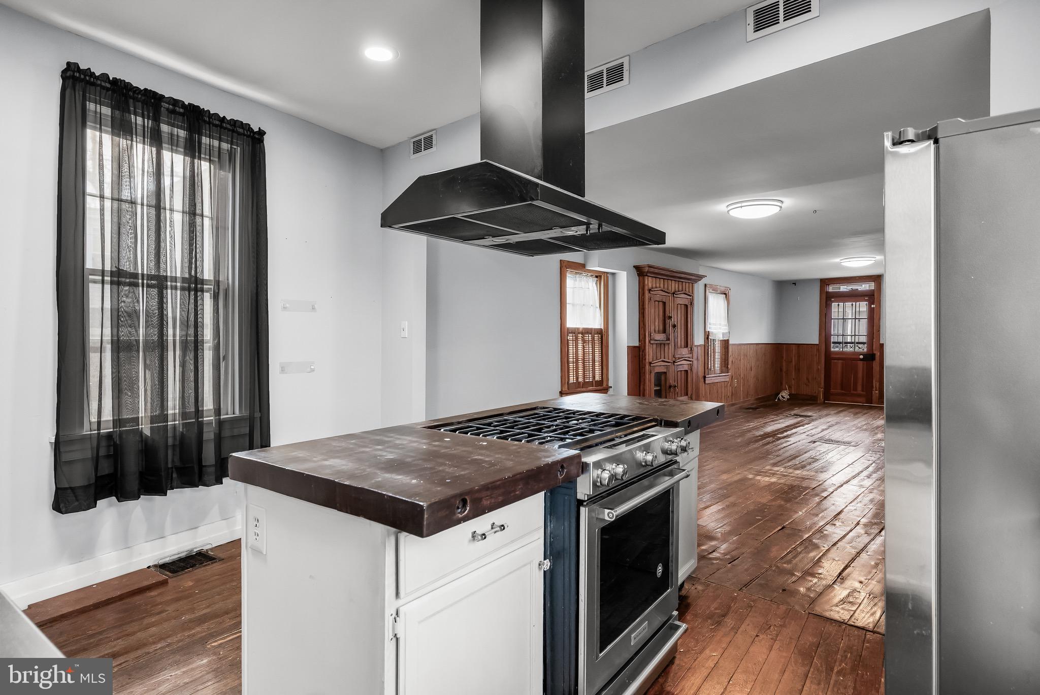 HISTORIC DISTRICT - Residential