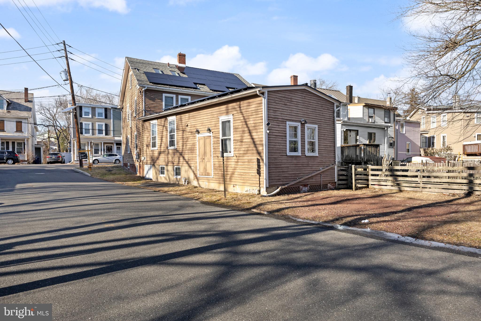 HISTORIC DISTRICT - Residential