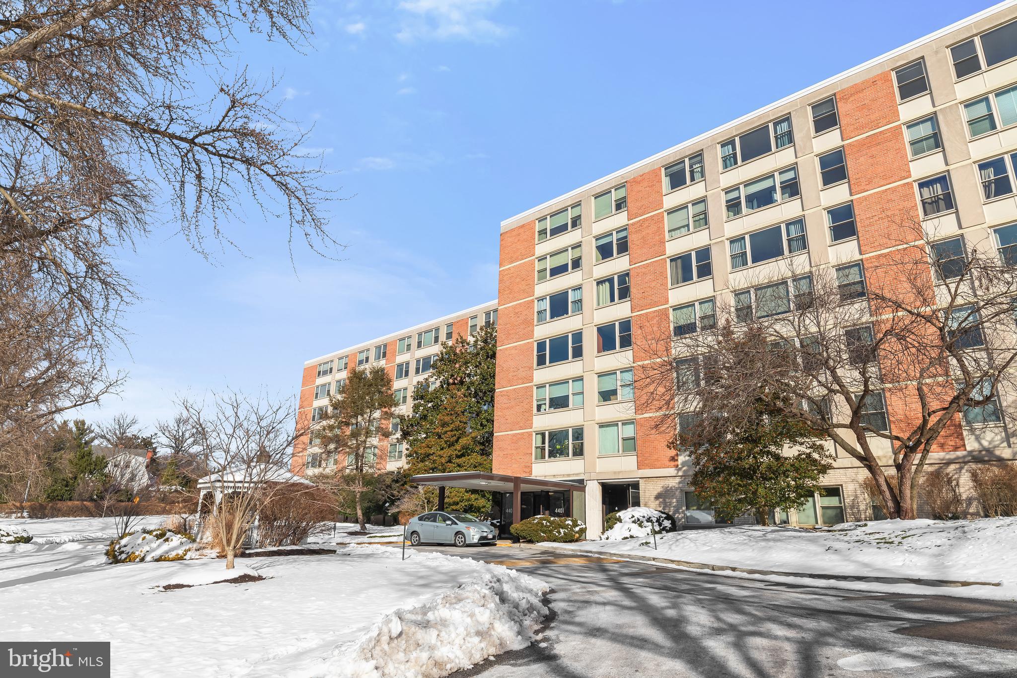 ROLAND PARK - Residential