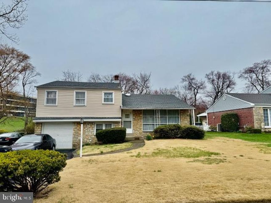 Large single split level home close to Abington Middle & Senior High School. This home is looking for a new owner who will update it with basic cosmetics at a minimum inside. This is an estate sale being sold in "as is" condition. 
Large open living room and dining Rm. Large kitchen and den with vaulted ceiling and fireplace. Lower level has a laundry area, a half bath & a large Great Rm.  Upstairs are 3 large bedrooms with a full bath. M. Bedroom has a M. Bath.