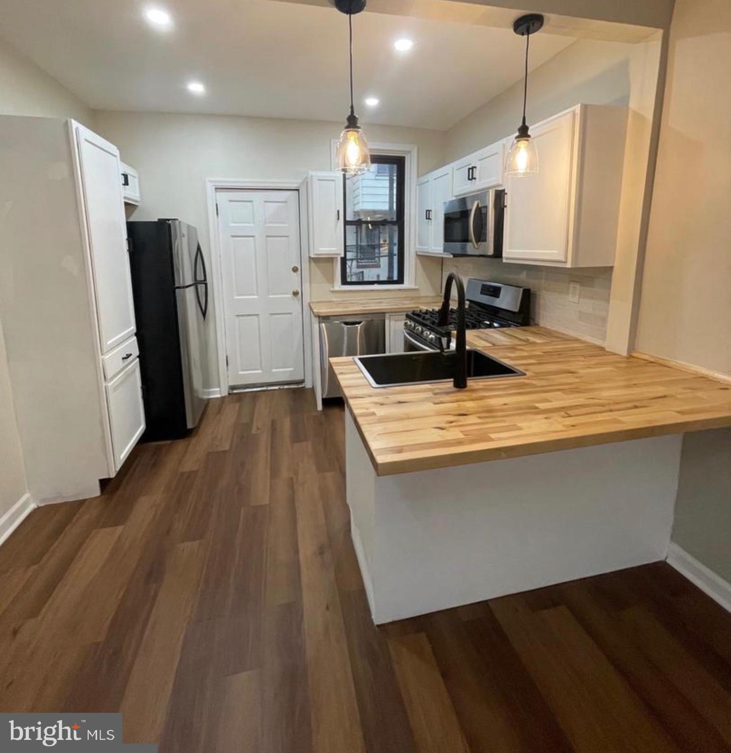 GRAYS FERRY - Residential