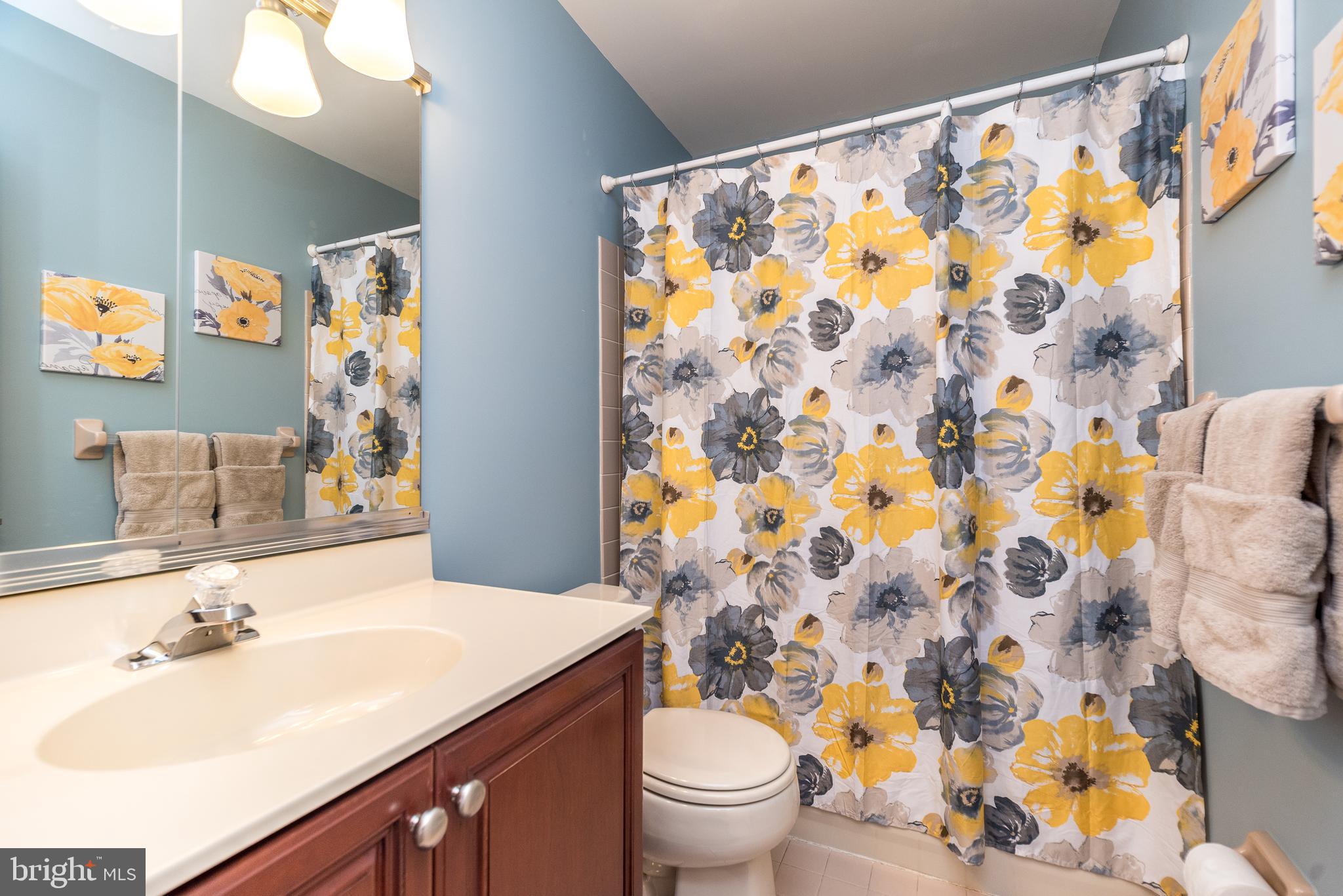 WARRINGTON HUNT - Residential