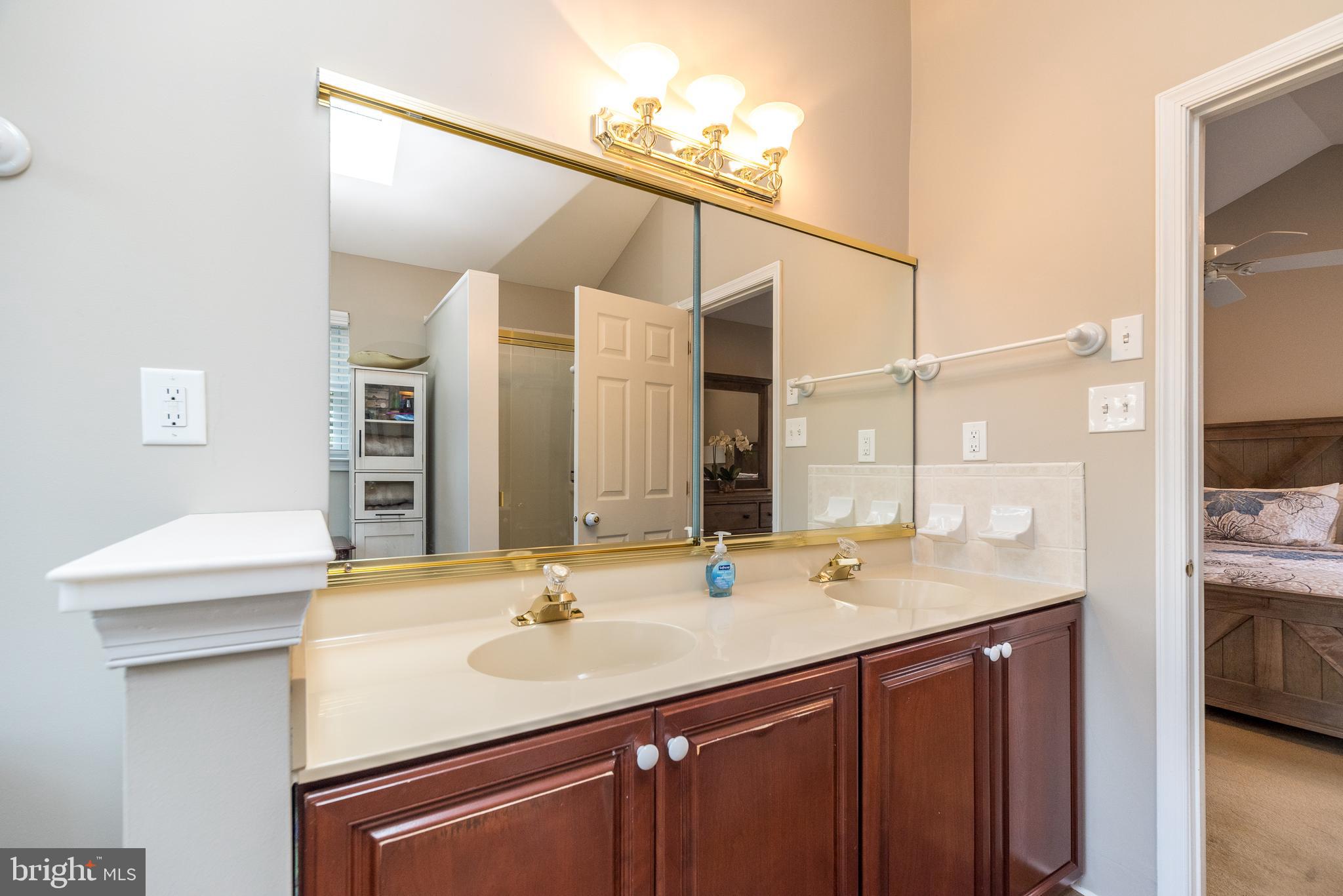 WARRINGTON HUNT - Residential