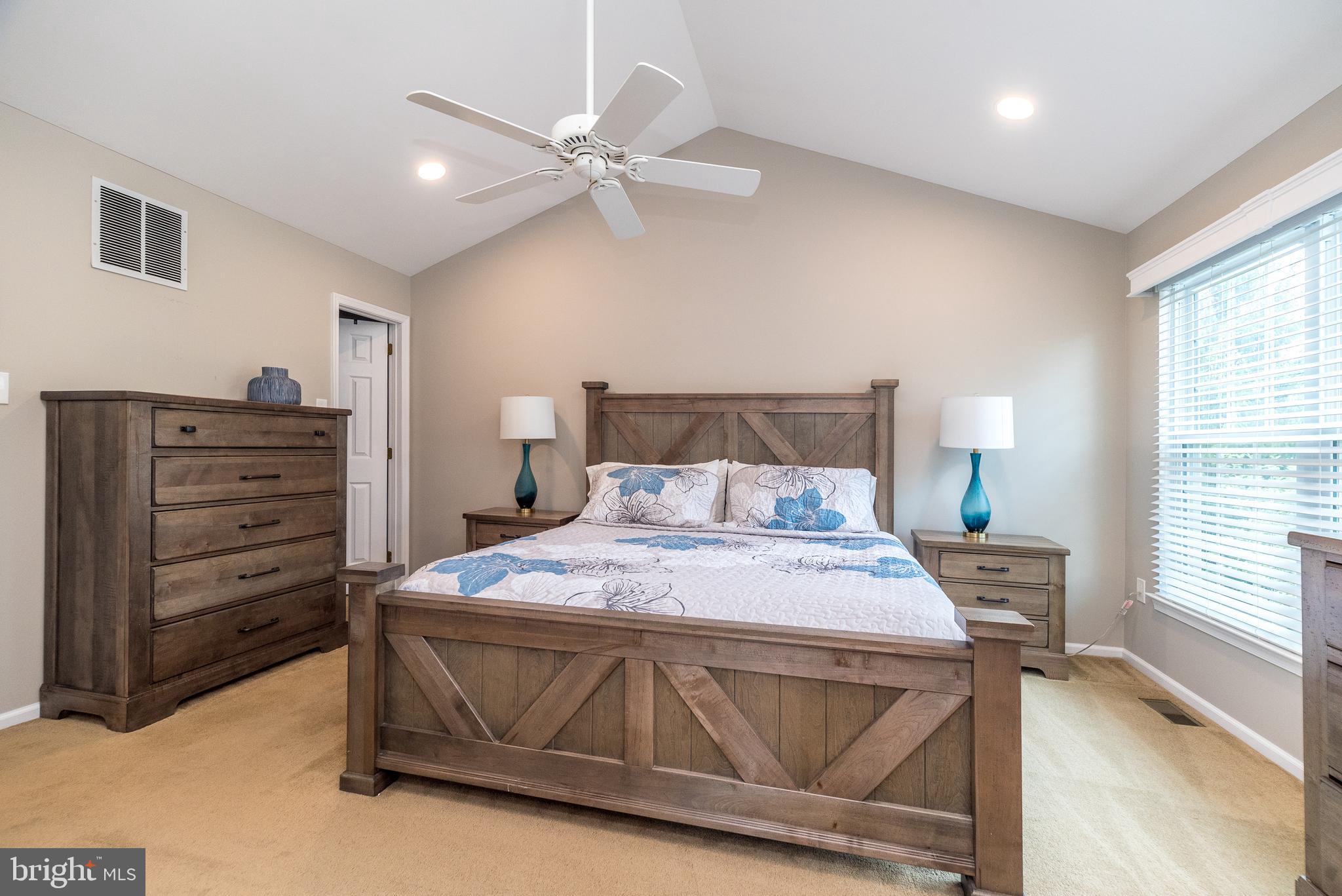 WARRINGTON HUNT - Residential