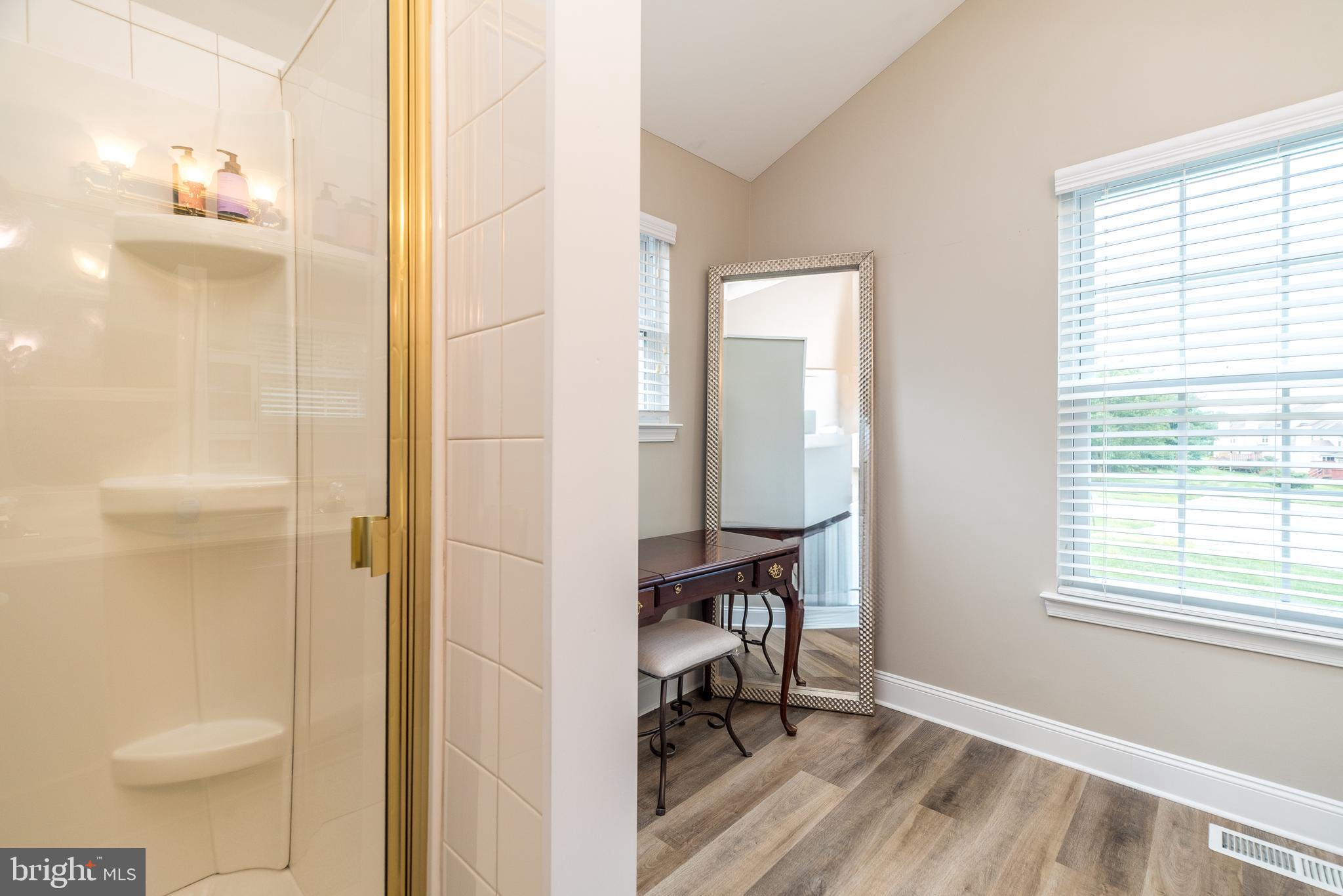 WARRINGTON HUNT - Residential