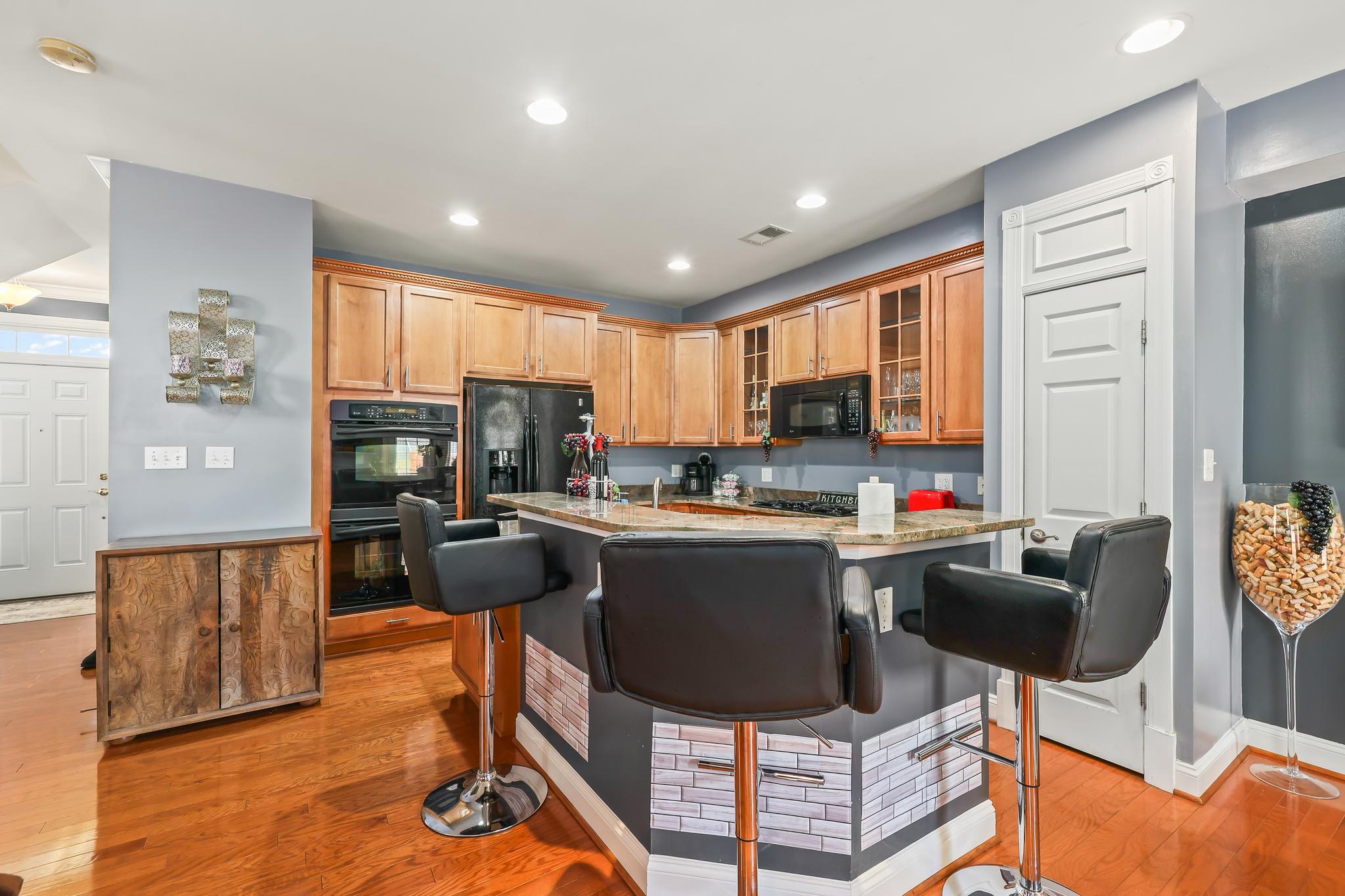PORT POTOMAC - Residential